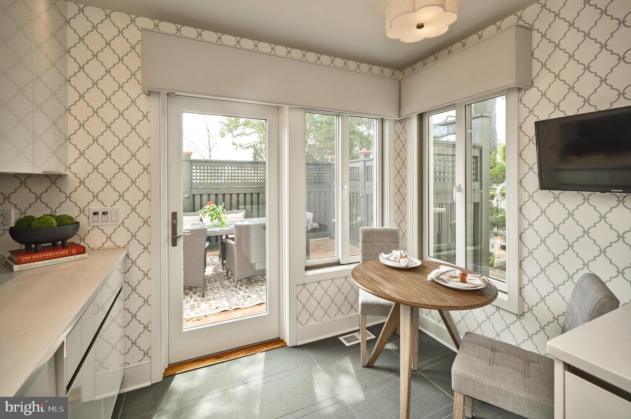 BARNES COURT CONDO - Residential
