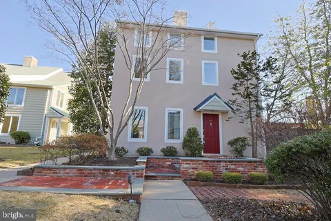 10 Barnes Court, Doylestown, PA 18902 - #: PABU2089452