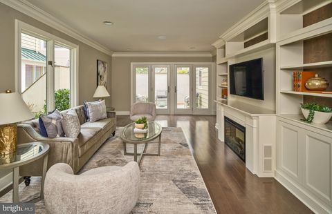 10 BARNES COURT DOYLESTOWN PA 18901