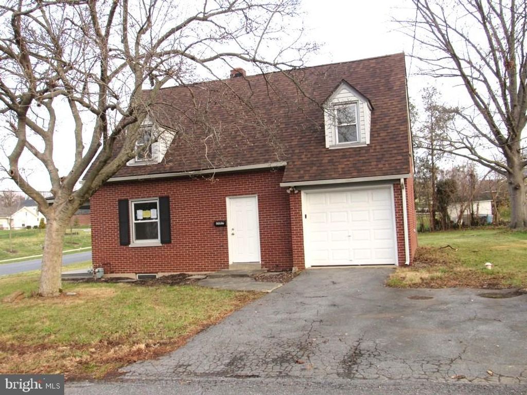 Photo of 2069 Temple Avenue, Lancaster, PA 17603 (MLS # PALA2046100)