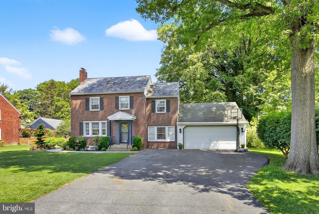 Photo of 209 E Roseville Road, LANCASTER, PA 17601 (MLS # PALA2072064)