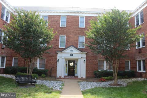 Photo of 922 S Washington Street #305, ALEXANDRIA, VA 22314 (MLS # VAAX2064846)
