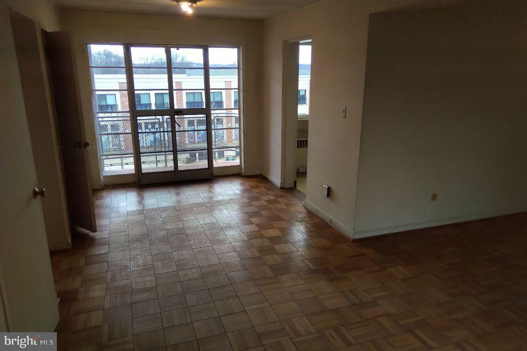 COURTHOUSE - Residential