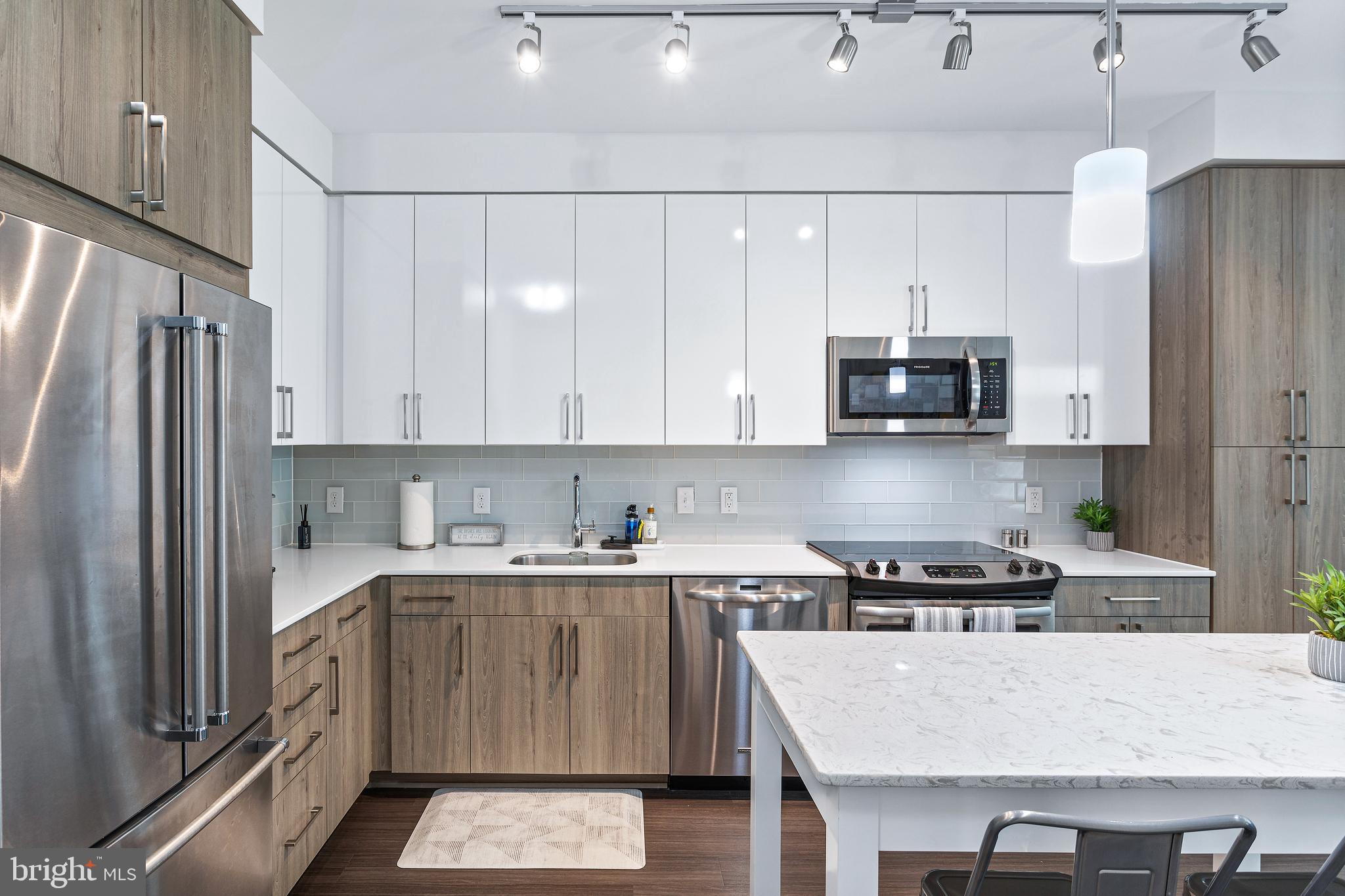 NATIONAL HARBOR - Residential Lease