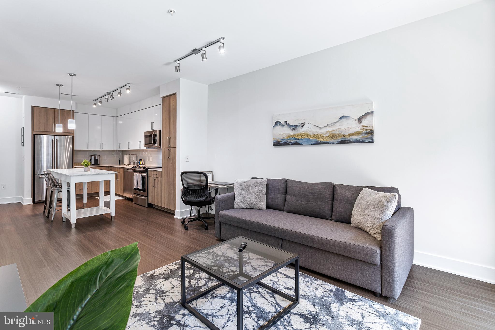 NATIONAL HARBOR - Residential Lease