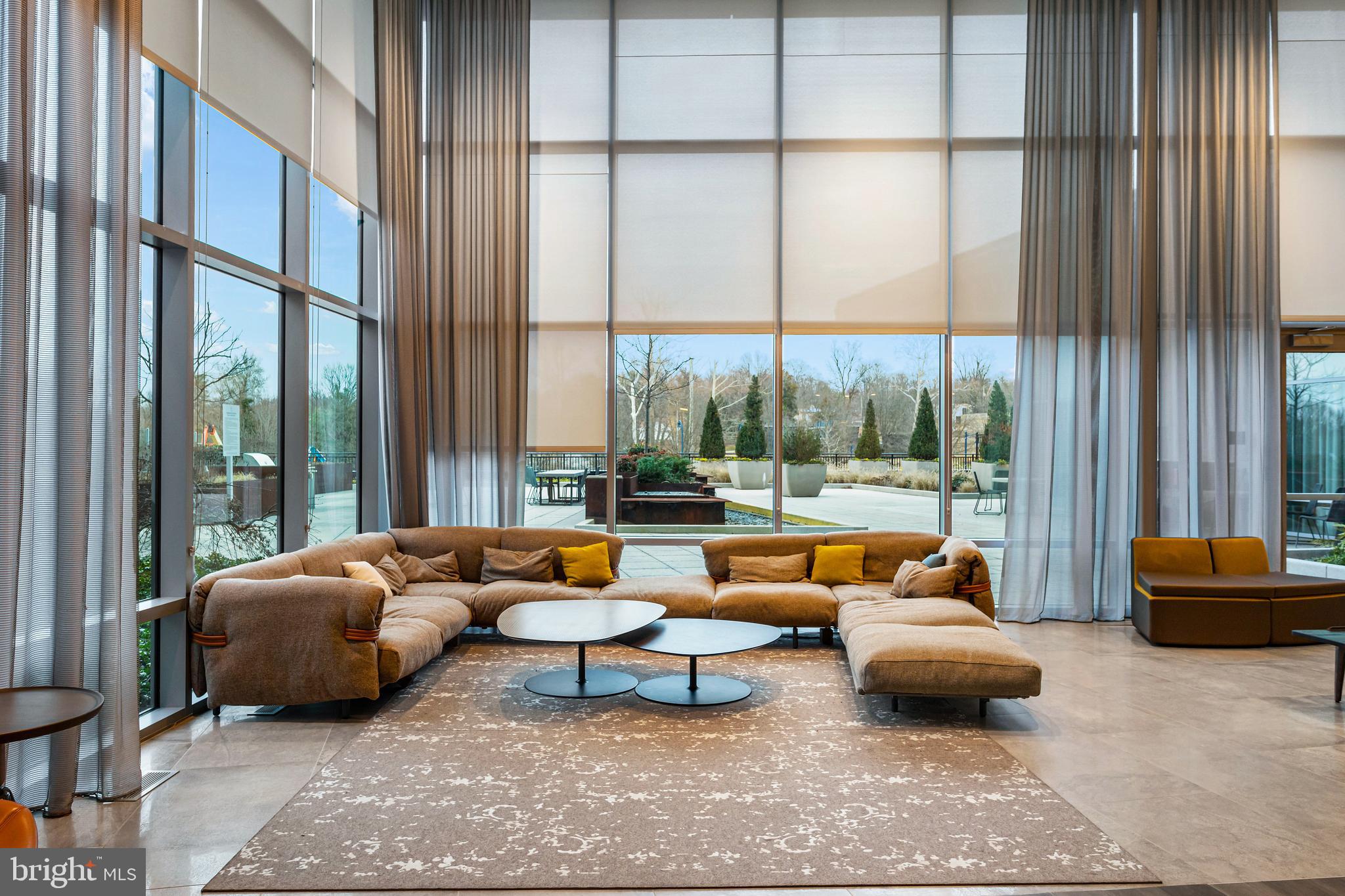 NATIONAL HARBOR - Residential Lease