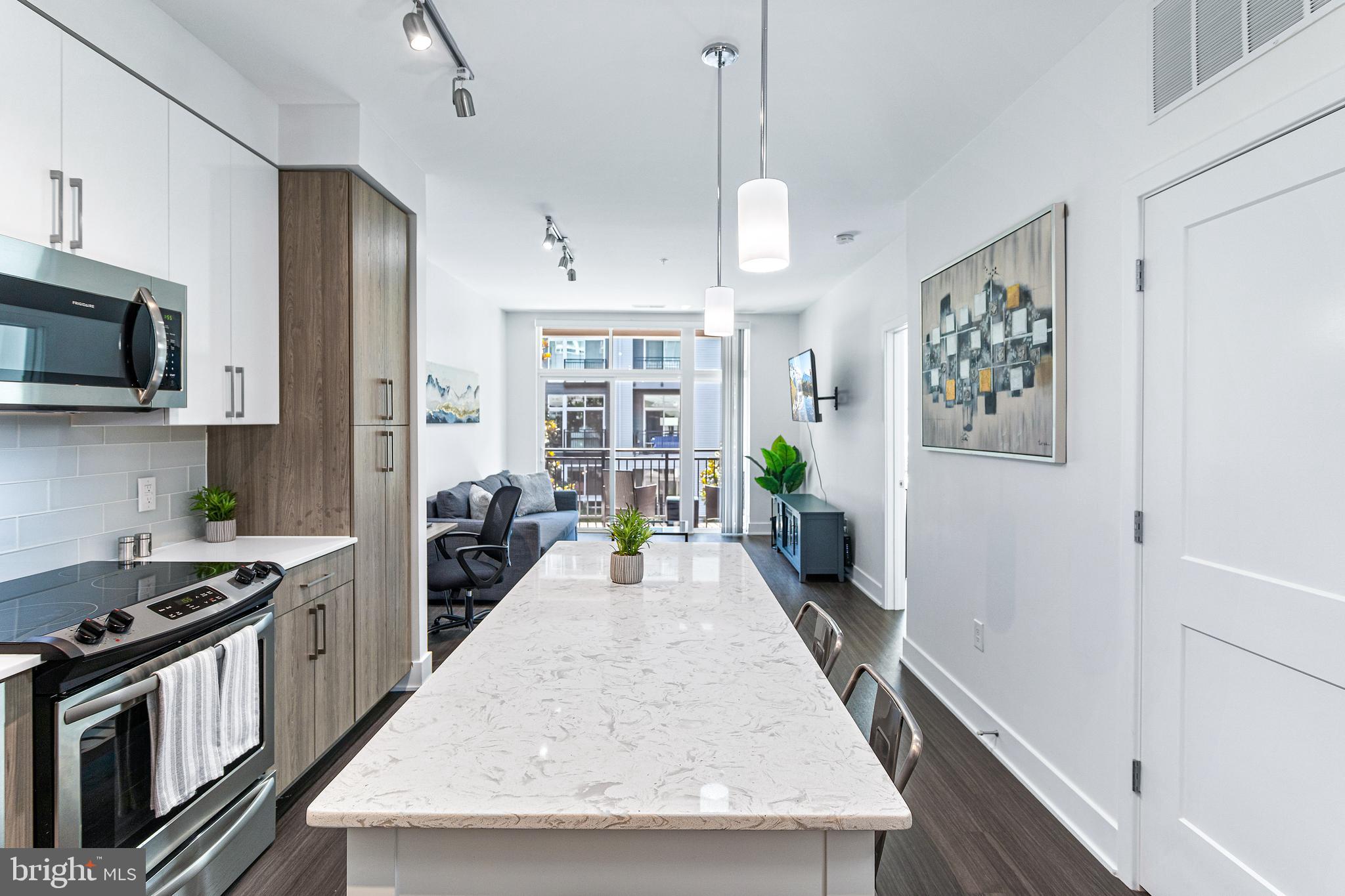 NATIONAL HARBOR - Residential Lease