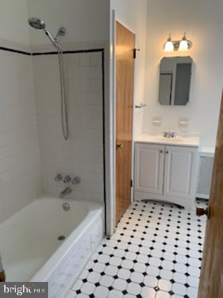 WASHINGTON SQ WEST - Residential Lease