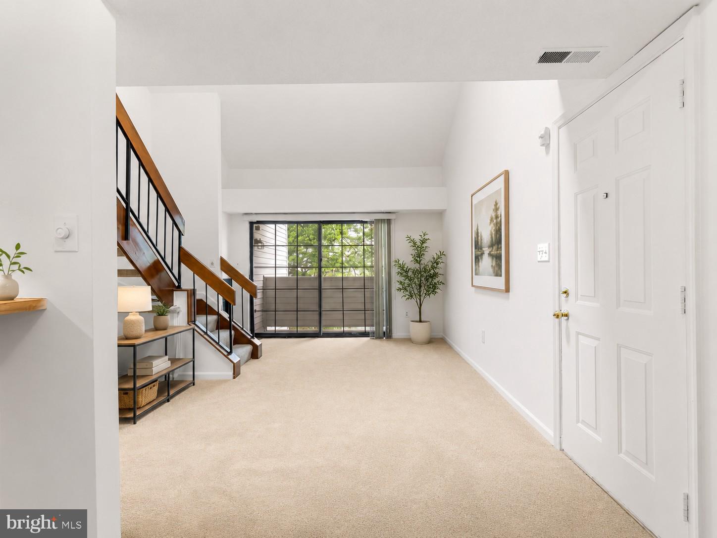 1605 CARRIAGE HOUSE TERRACE 1605-F