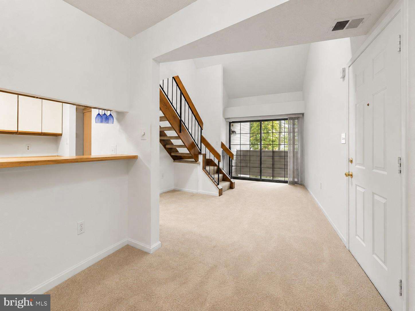 1605 CARRIAGE HOUSE TERRACE 1605-F