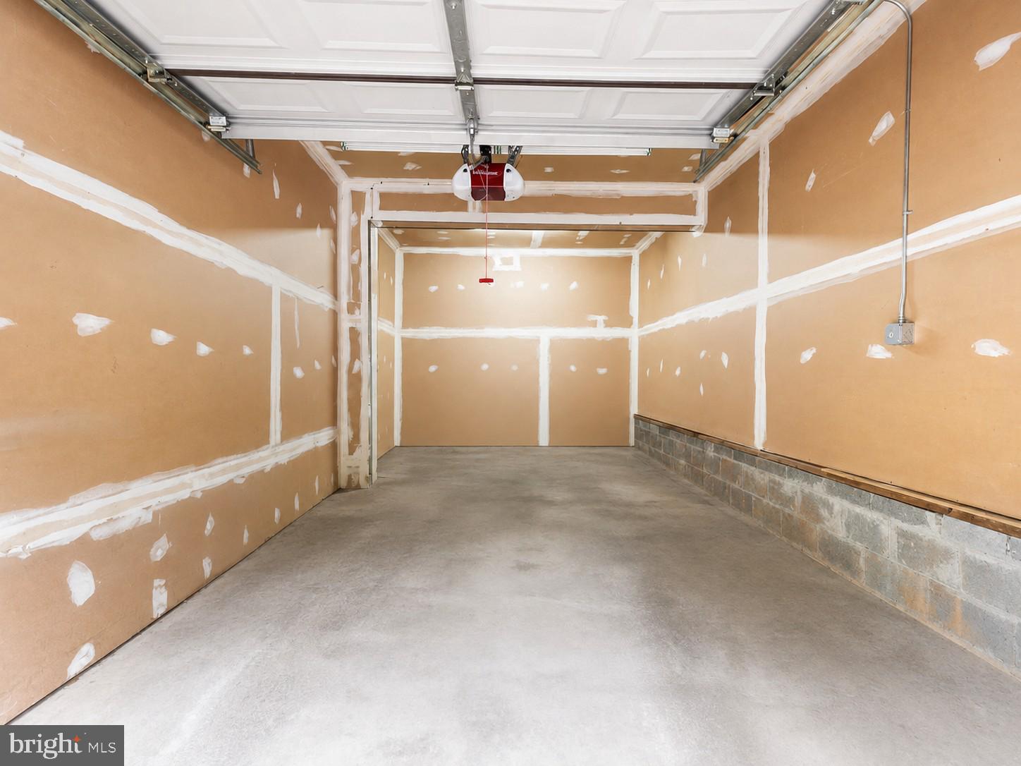 1605 CARRIAGE HOUSE TERRACE 1605-F