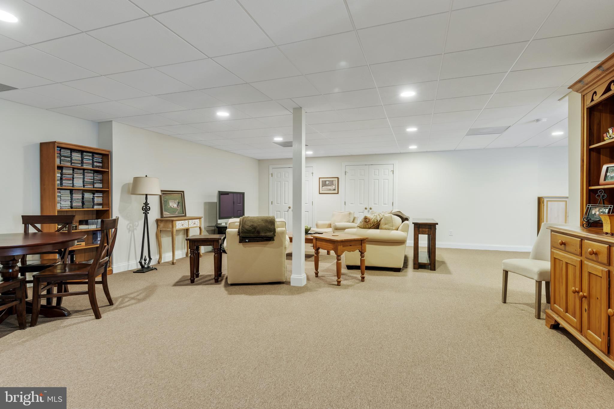 CHANTILLY FARM - Residential