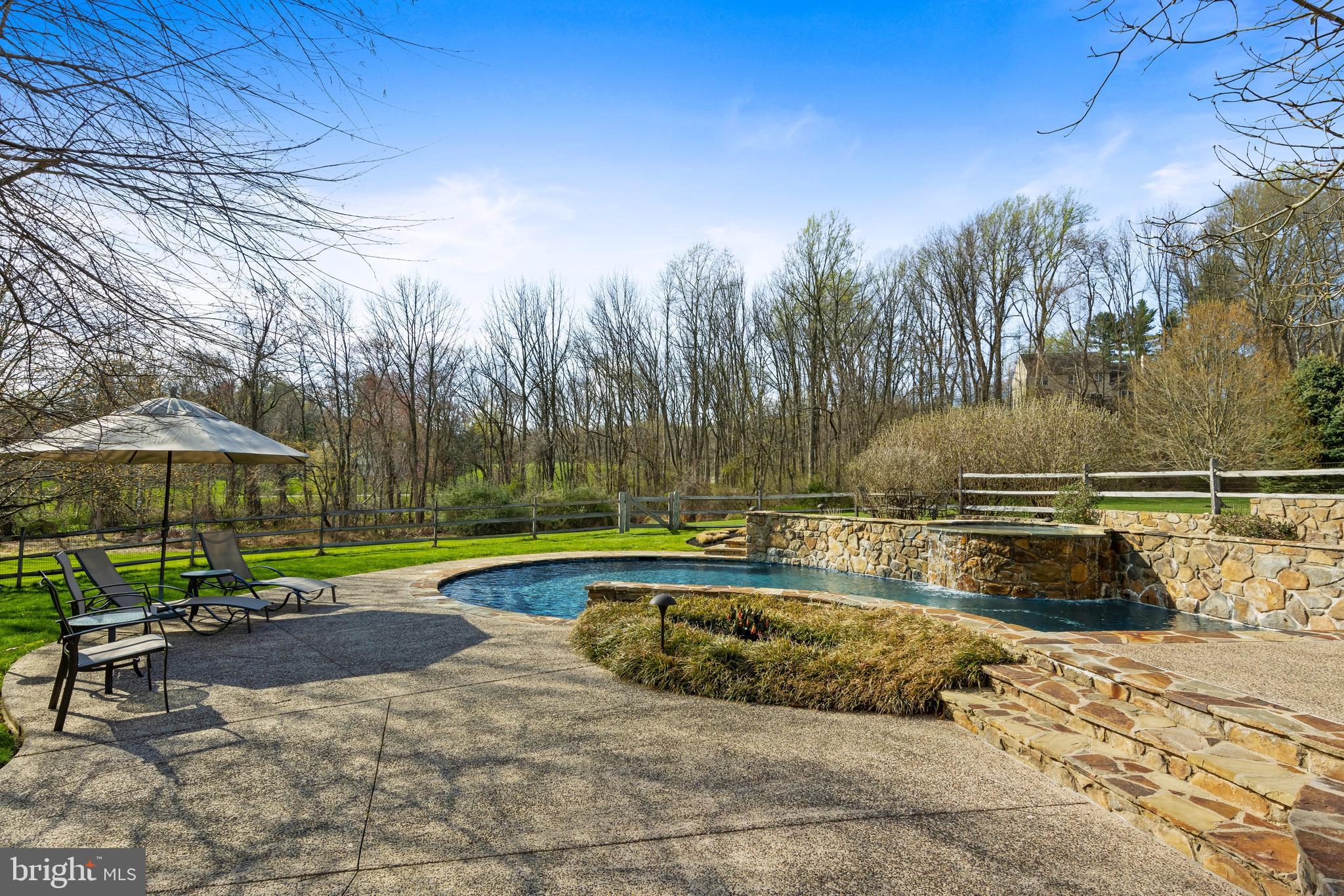 CHANTILLY FARM - Residential