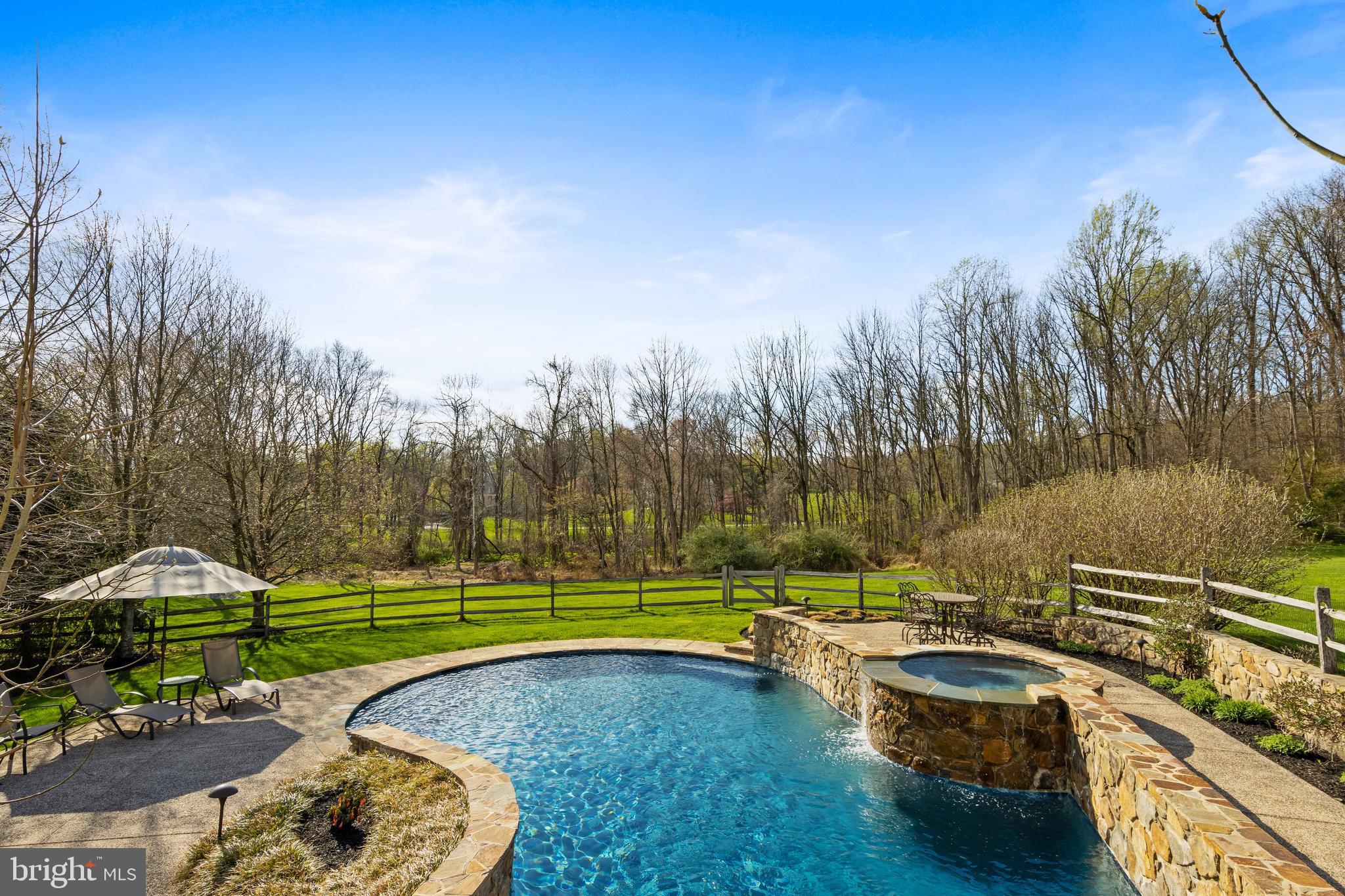 CHANTILLY FARM - Residential