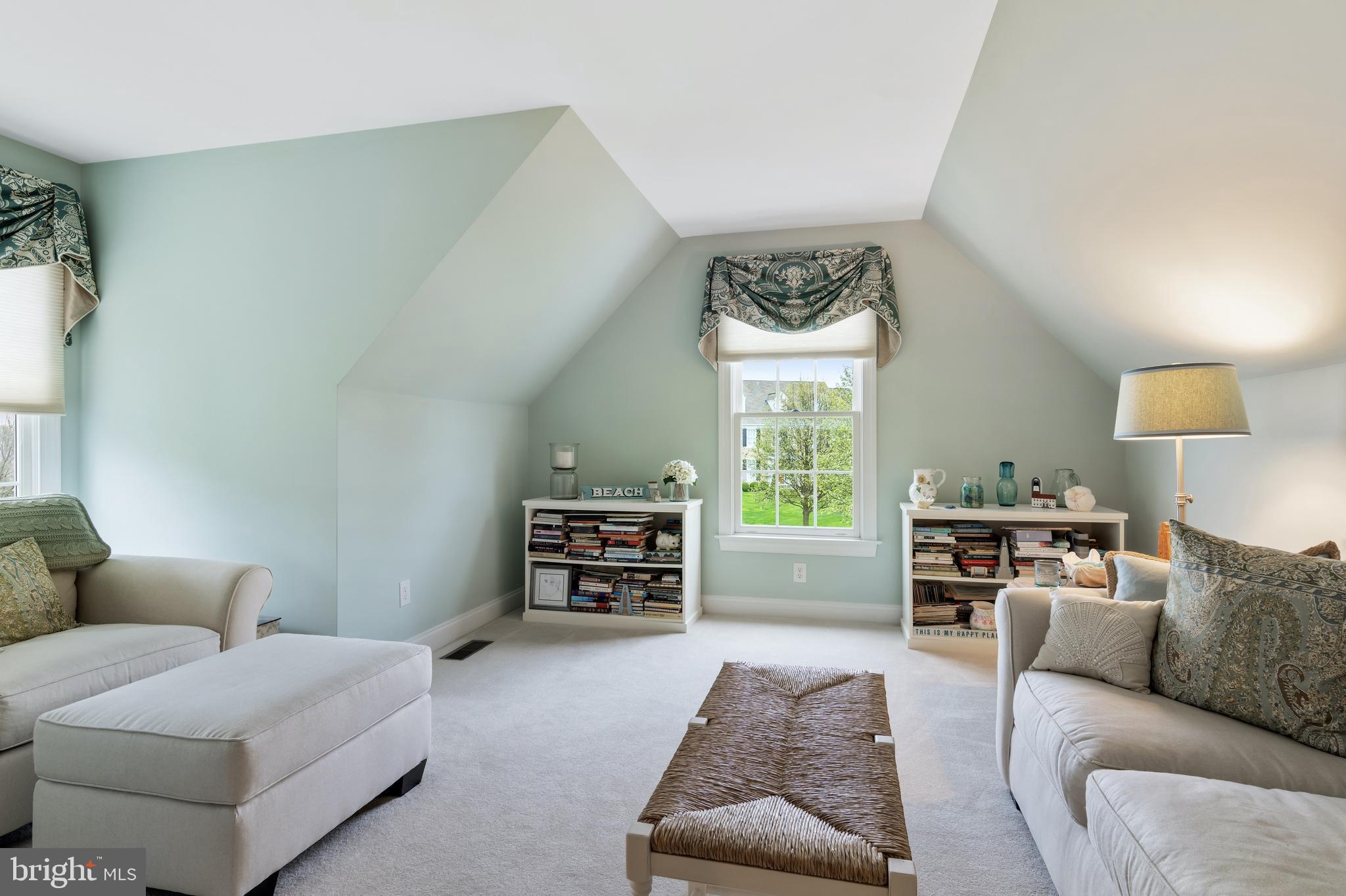 CHANTILLY FARM - Residential