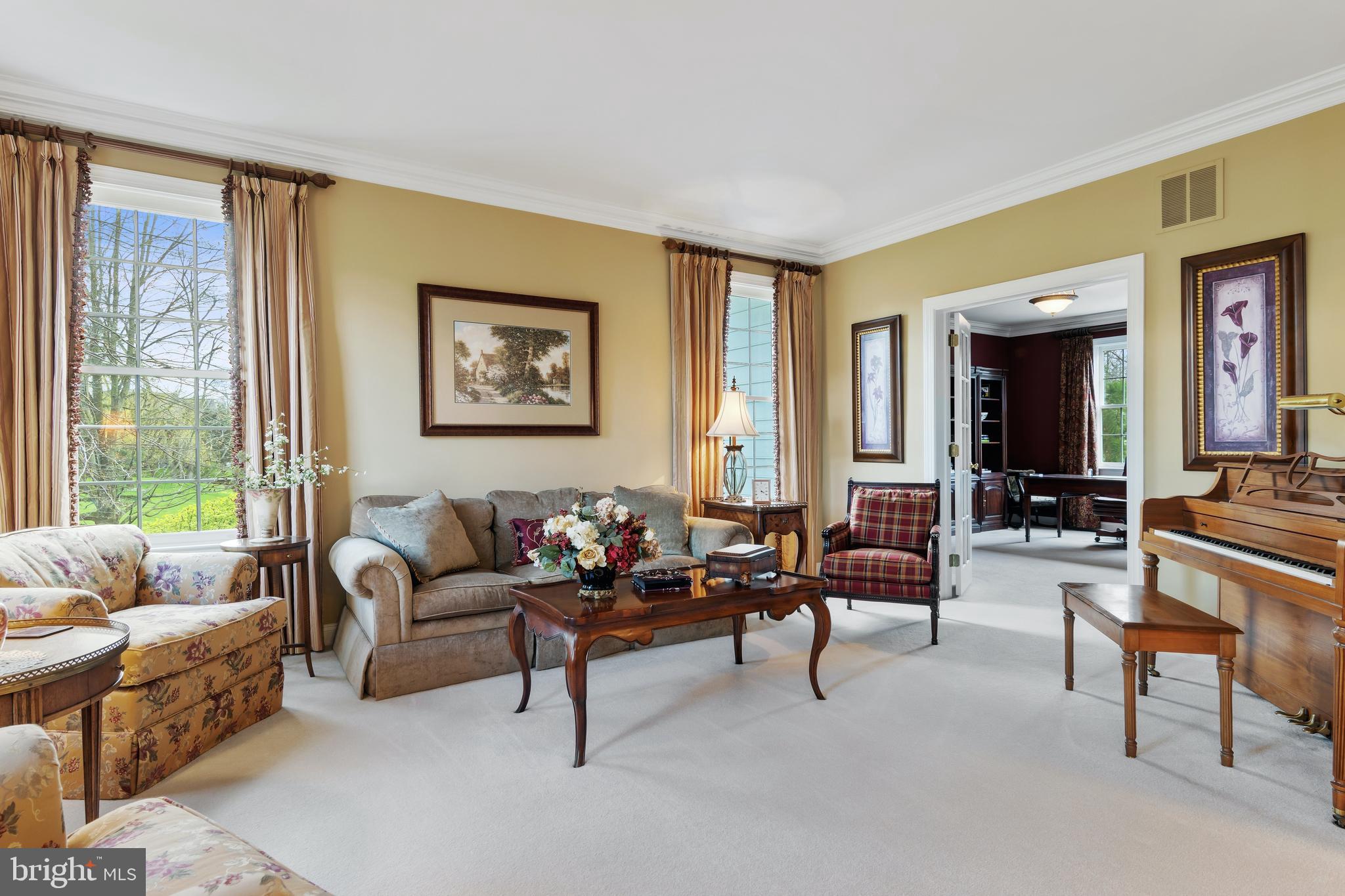 CHANTILLY FARM - Residential