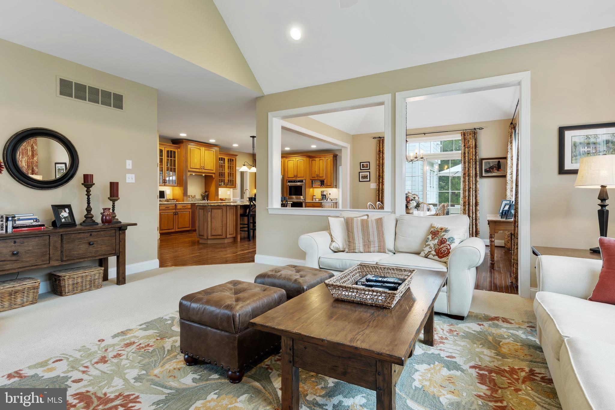 CHANTILLY FARM - Residential