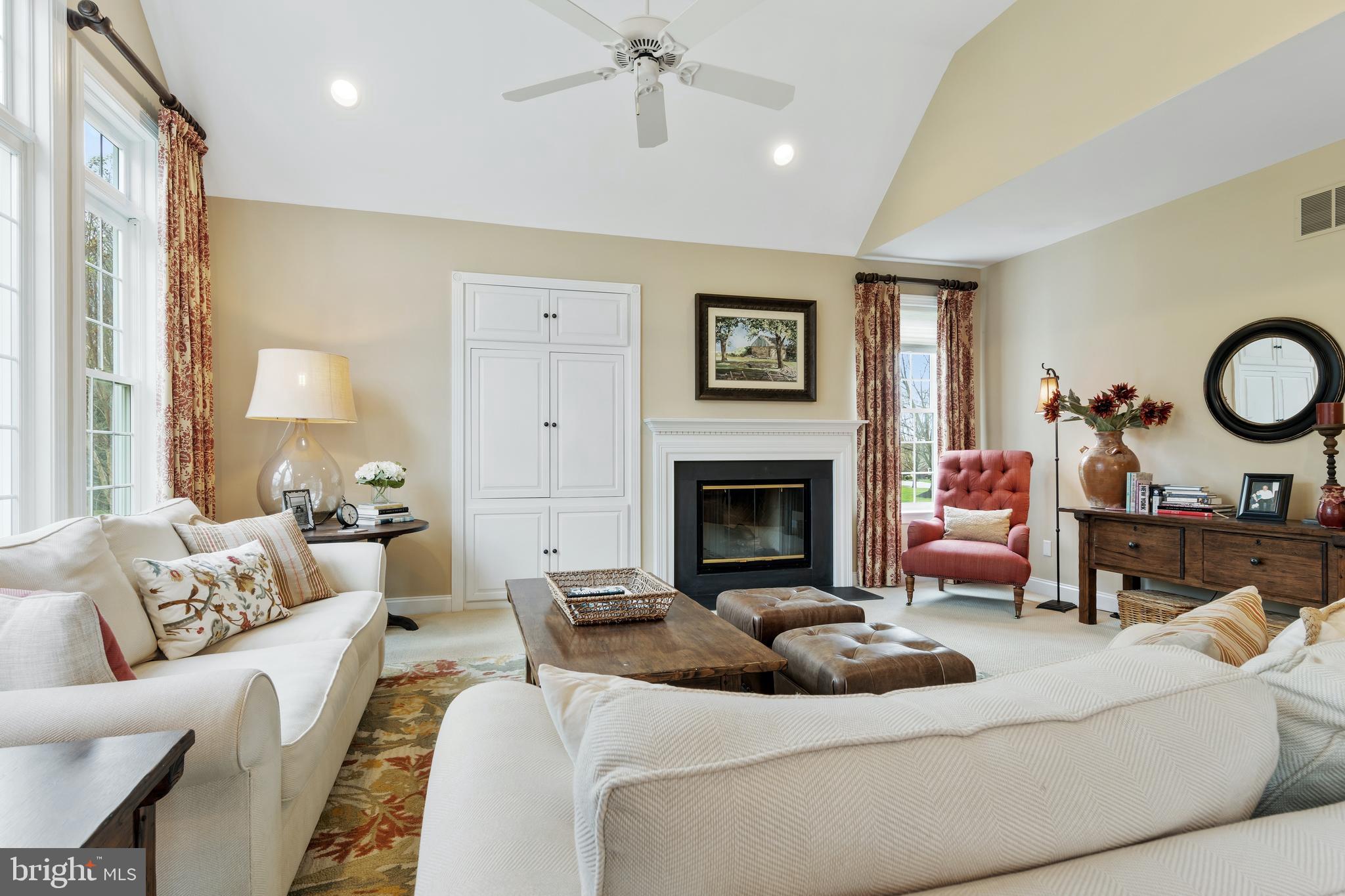 CHANTILLY FARM - Residential