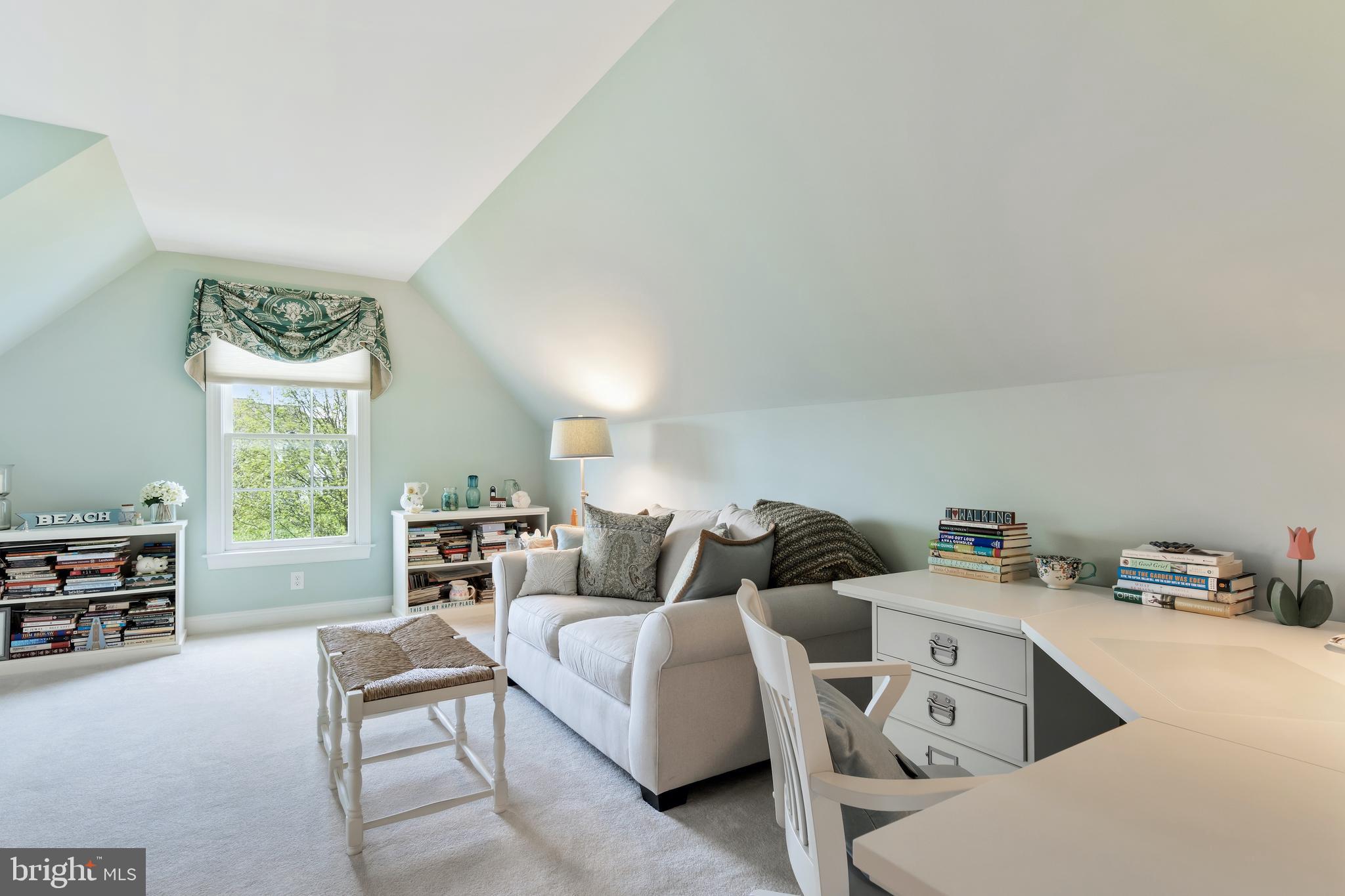 CHANTILLY FARM - Residential