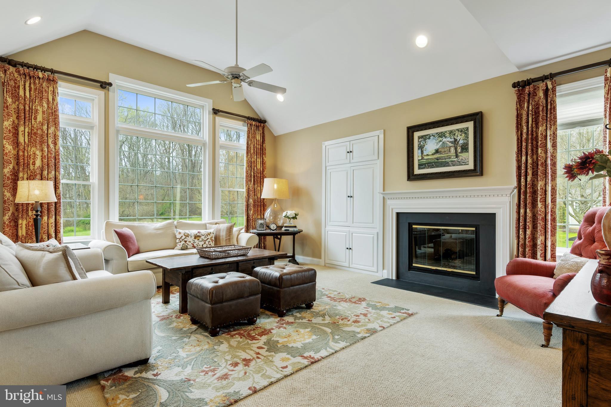 CHANTILLY FARM - Residential