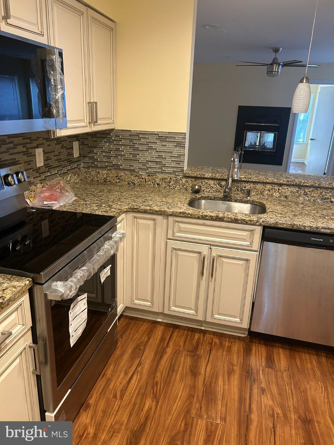 3803 SKI LODGE DRIVE 103