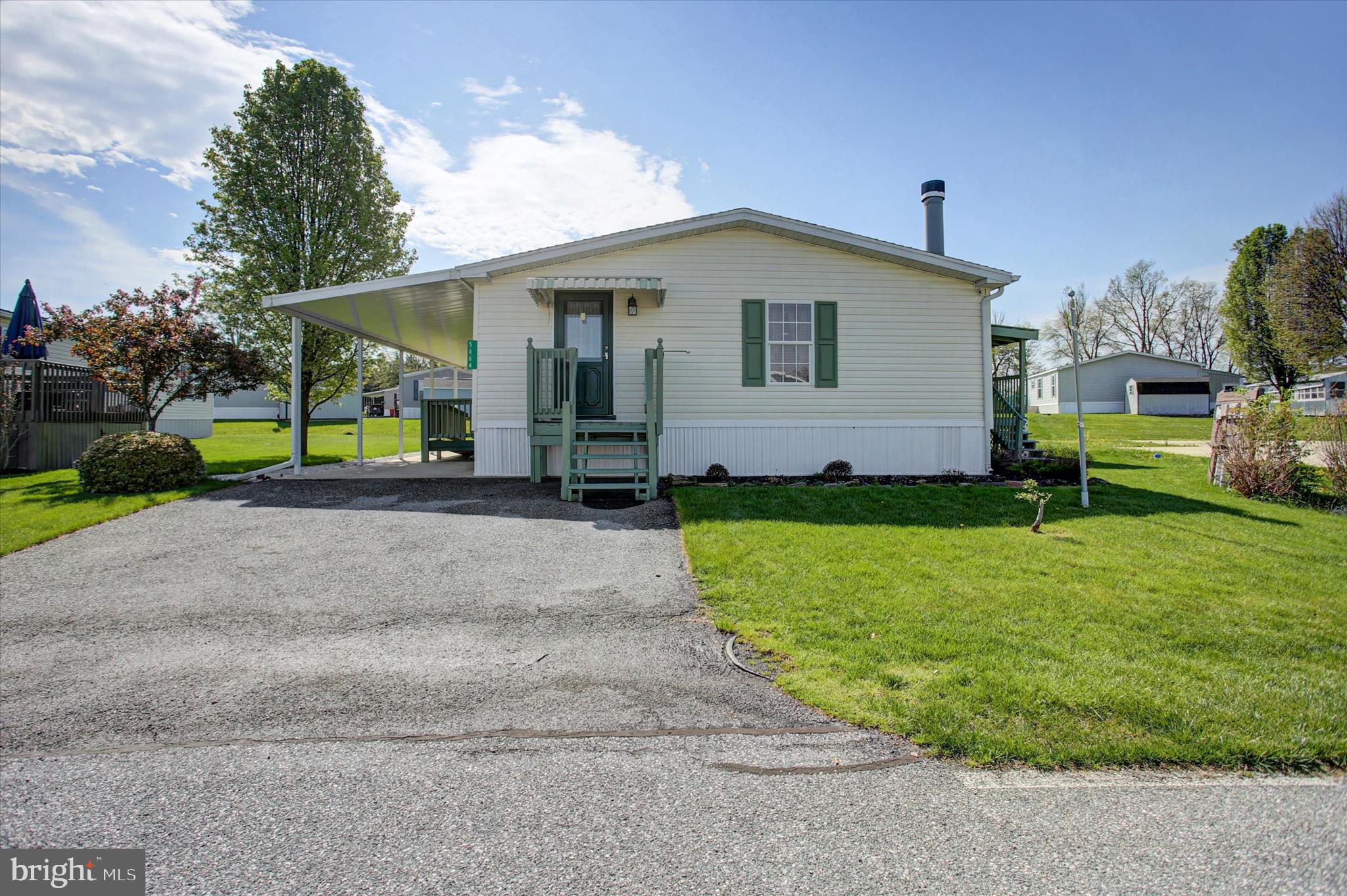 COLONIAL ESTATES - Residential