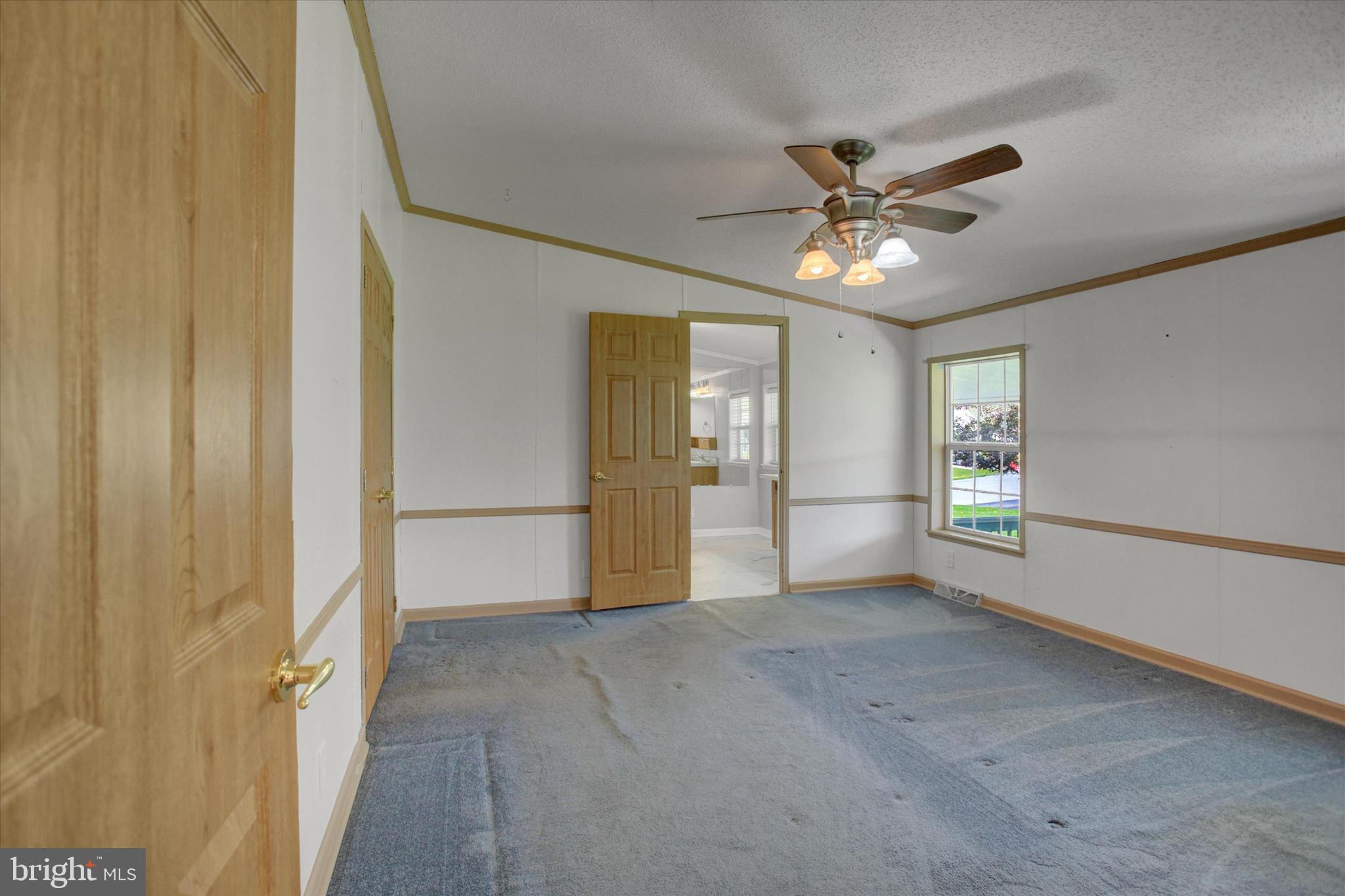 COLONIAL ESTATES - Residential