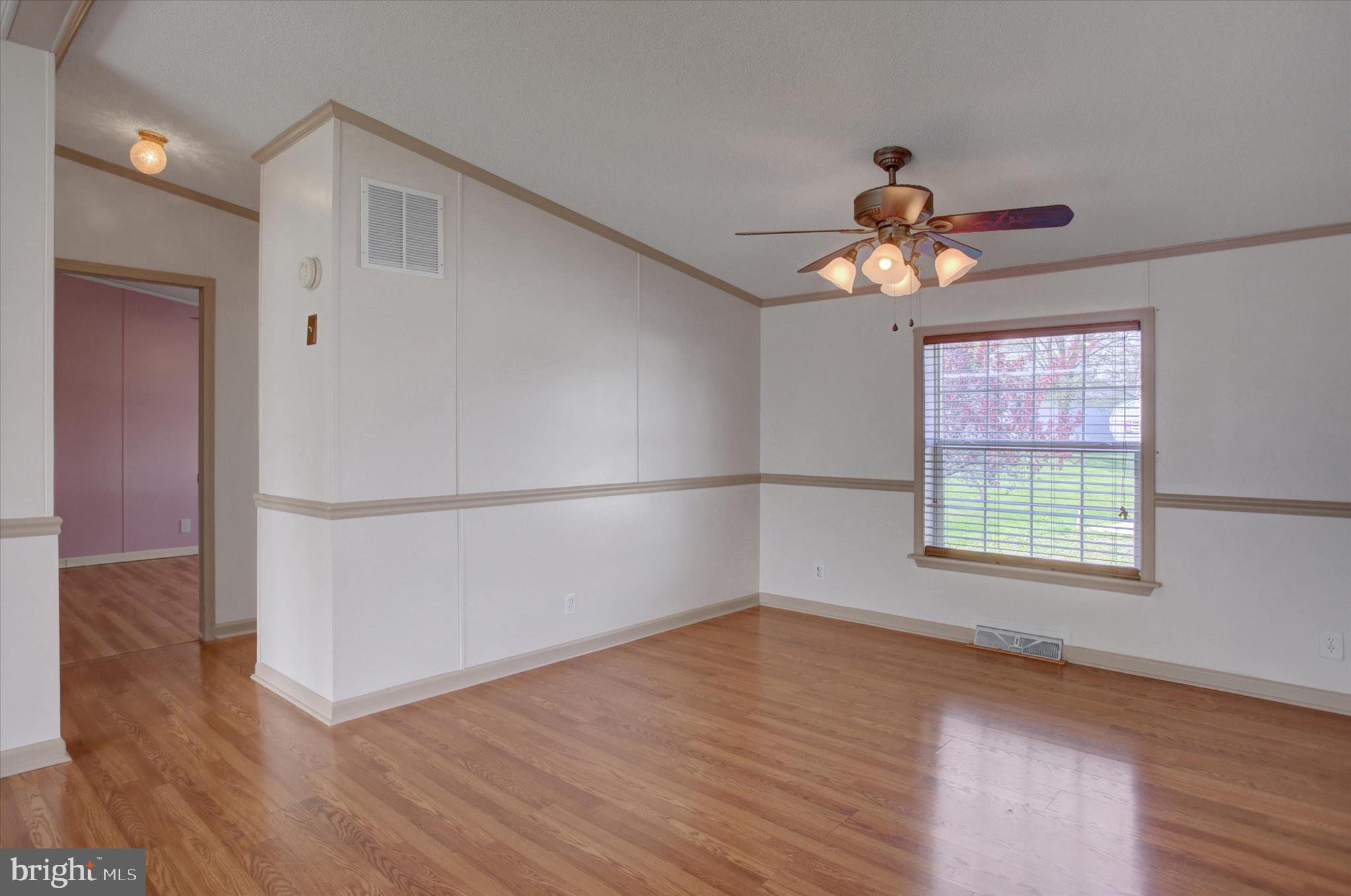 COLONIAL ESTATES - Residential