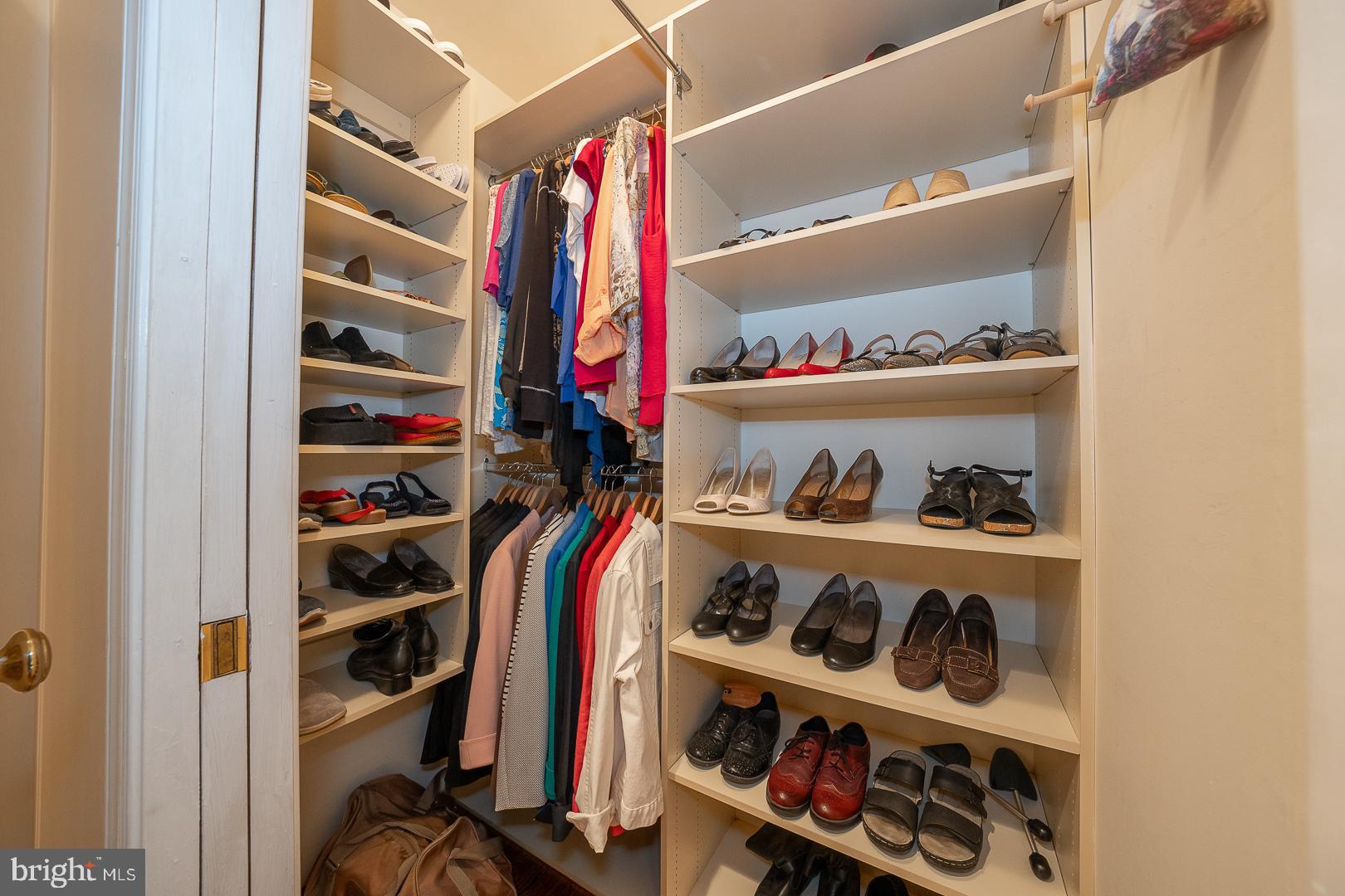 SPRING MILL - Residential