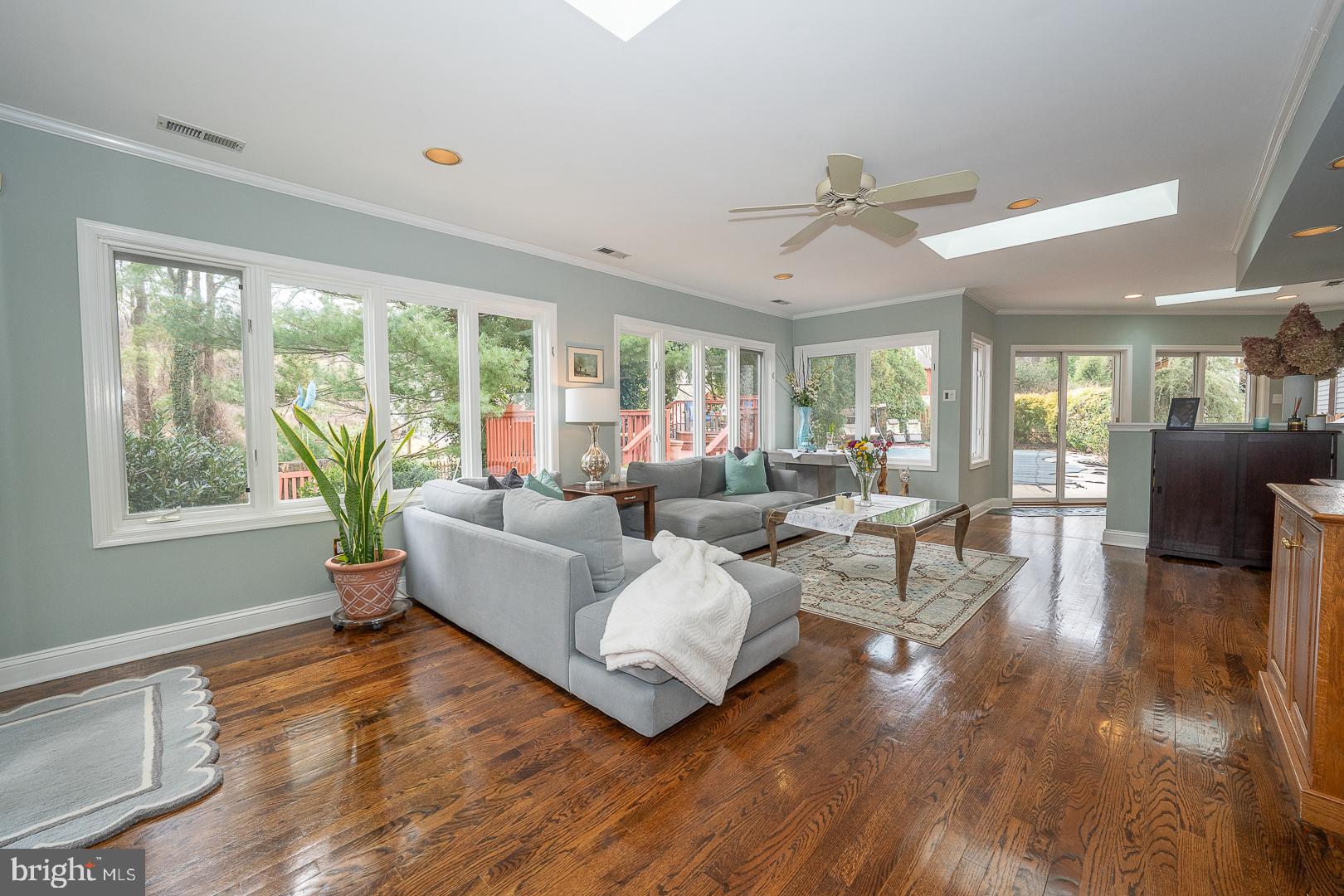 SPRING MILL - Residential