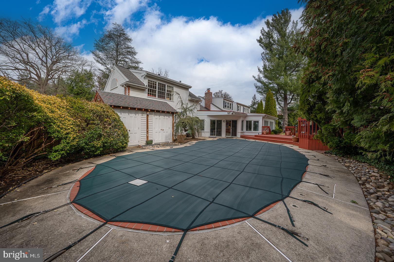 SPRING MILL - Residential