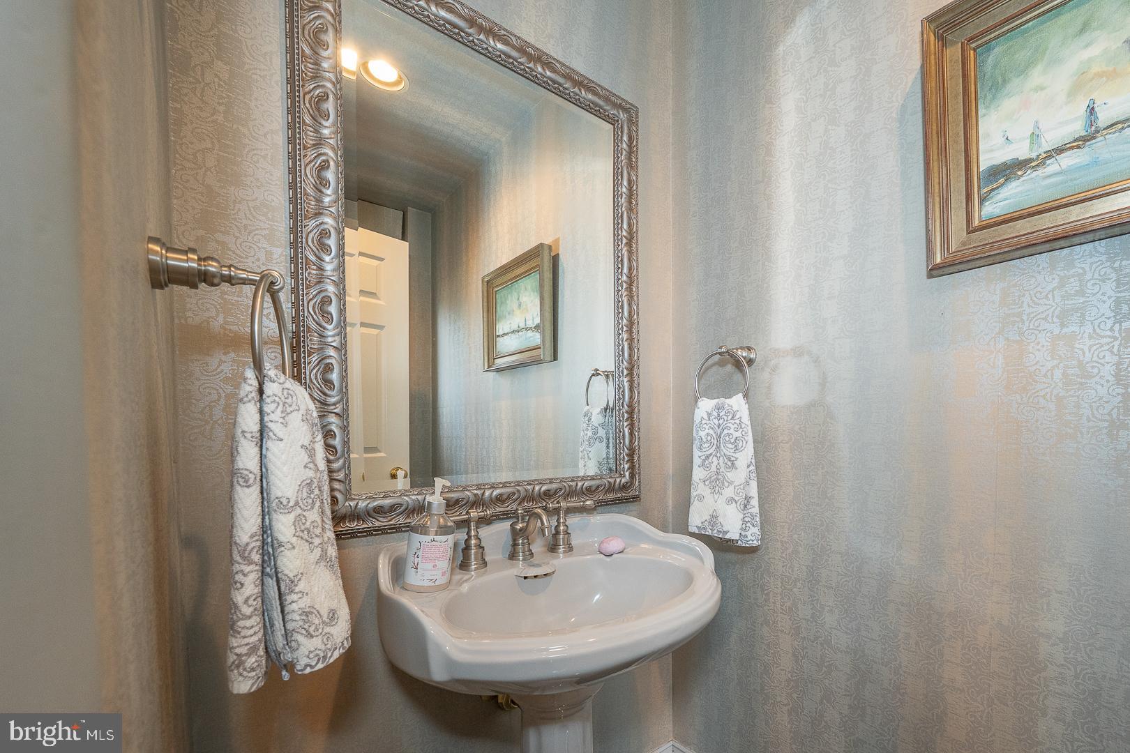 SPRING MILL - Residential