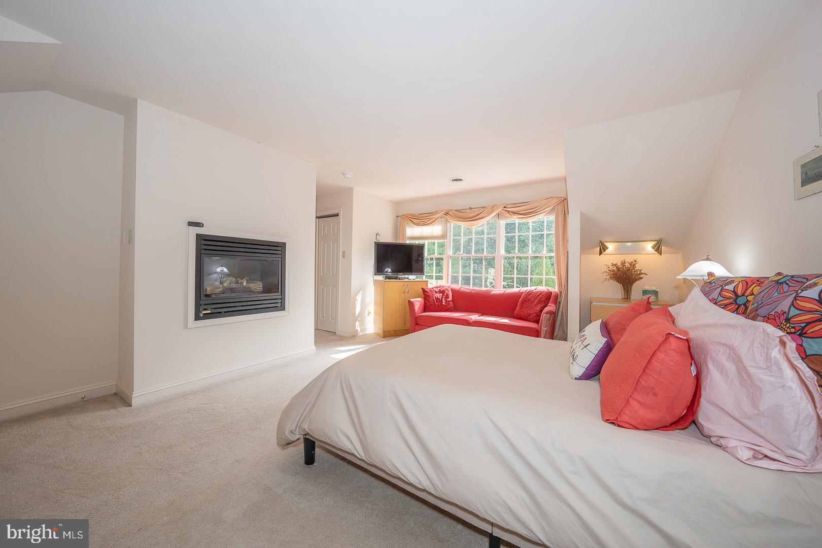 SPRING MILL - Residential