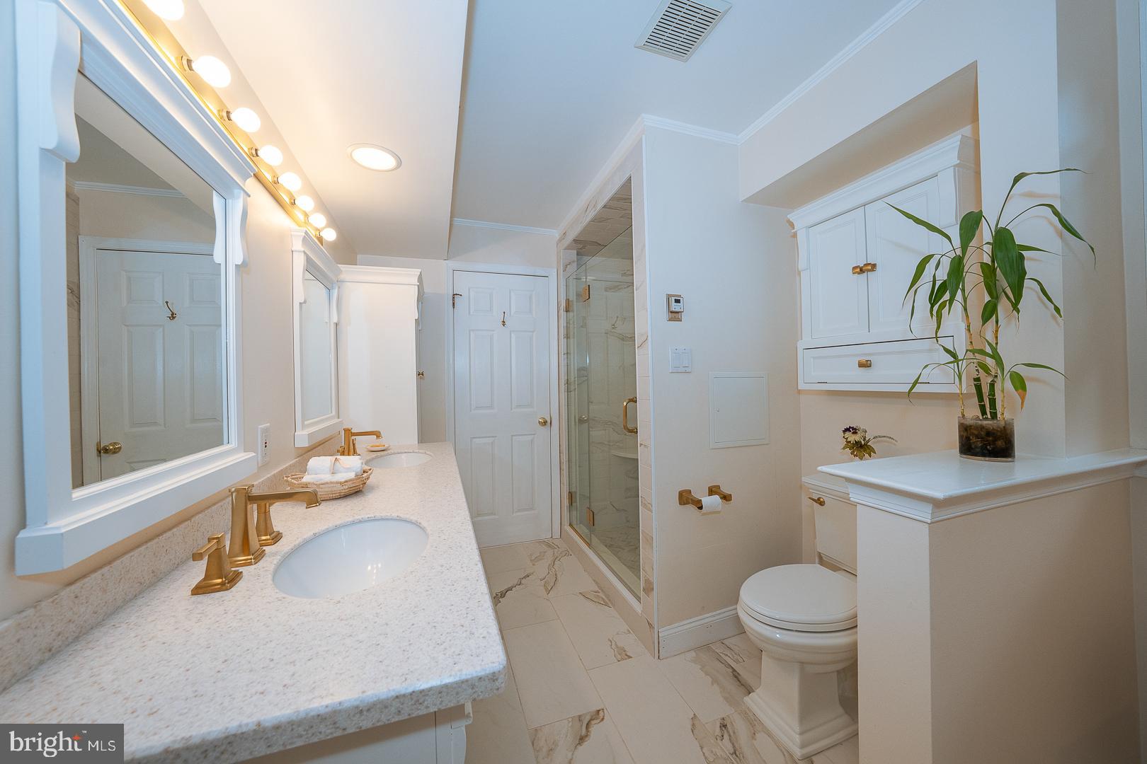 SPRING MILL - Residential