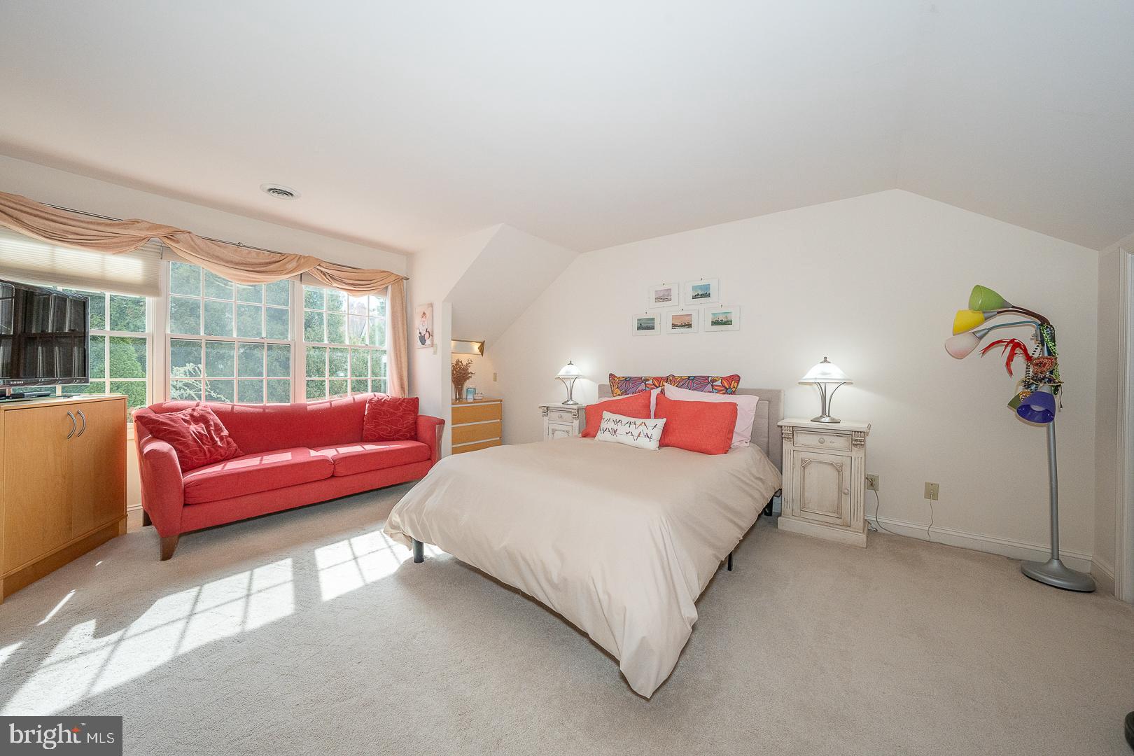 SPRING MILL - Residential