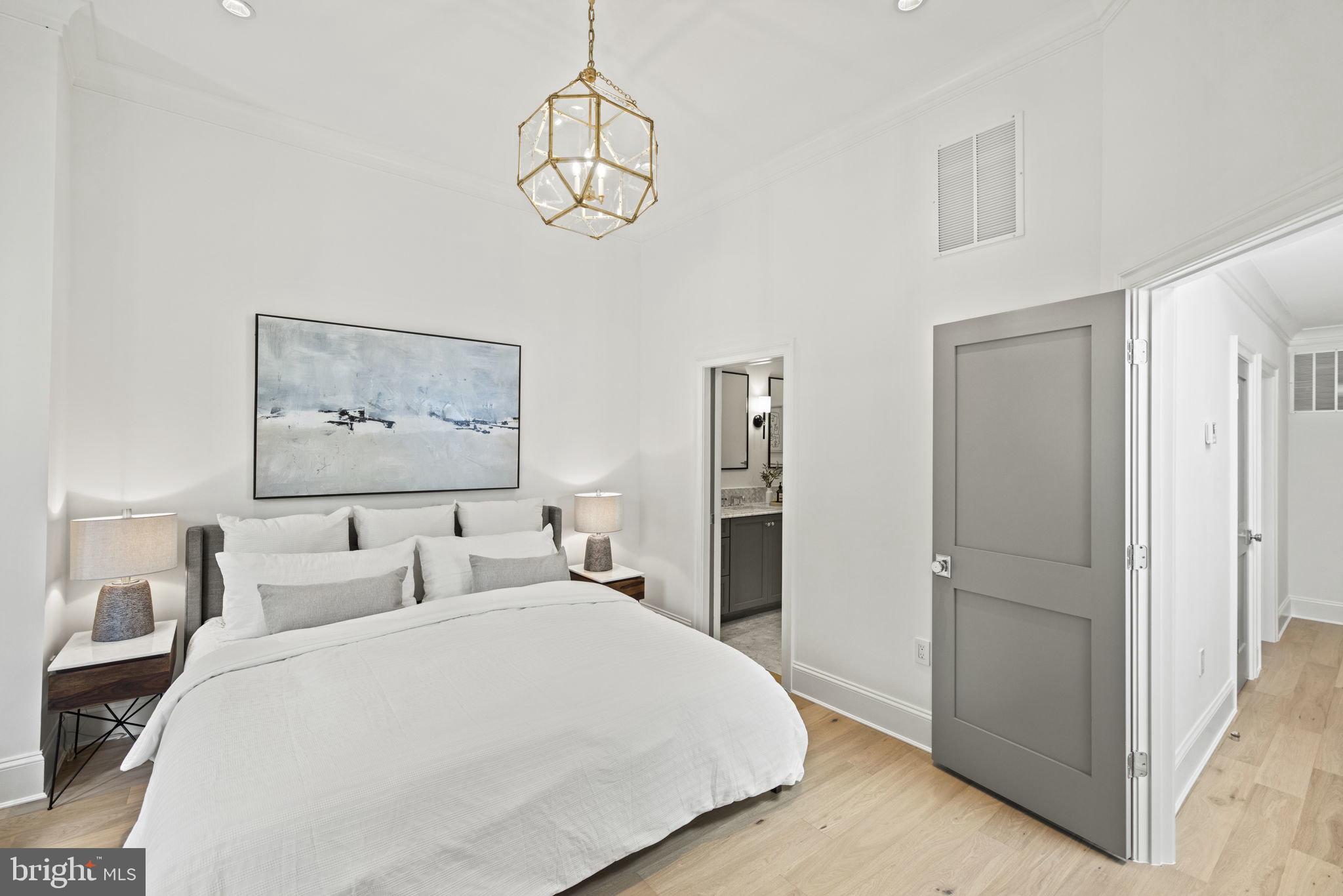 DUPONT CIRCLE - Residential
