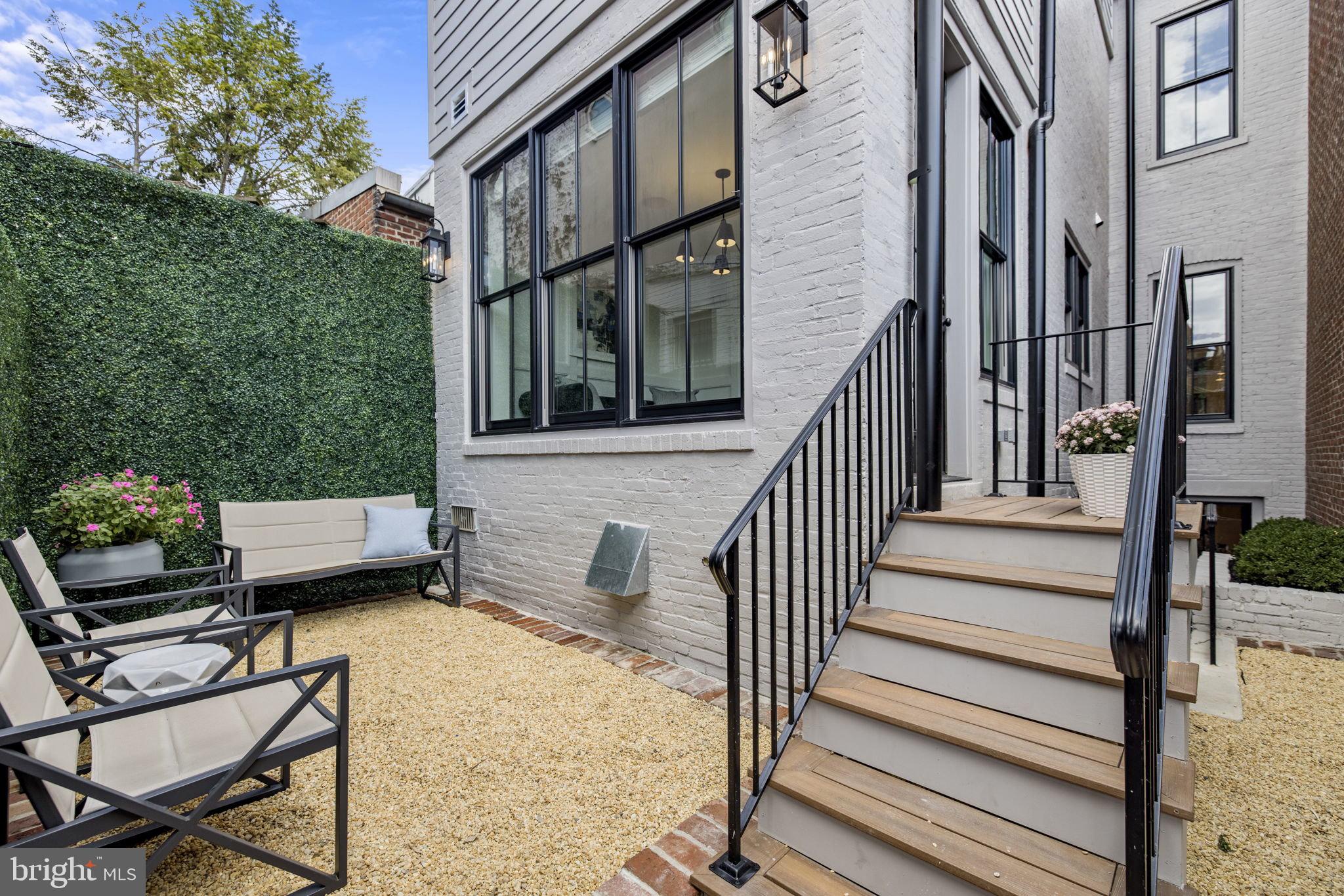 DUPONT CIRCLE - Residential