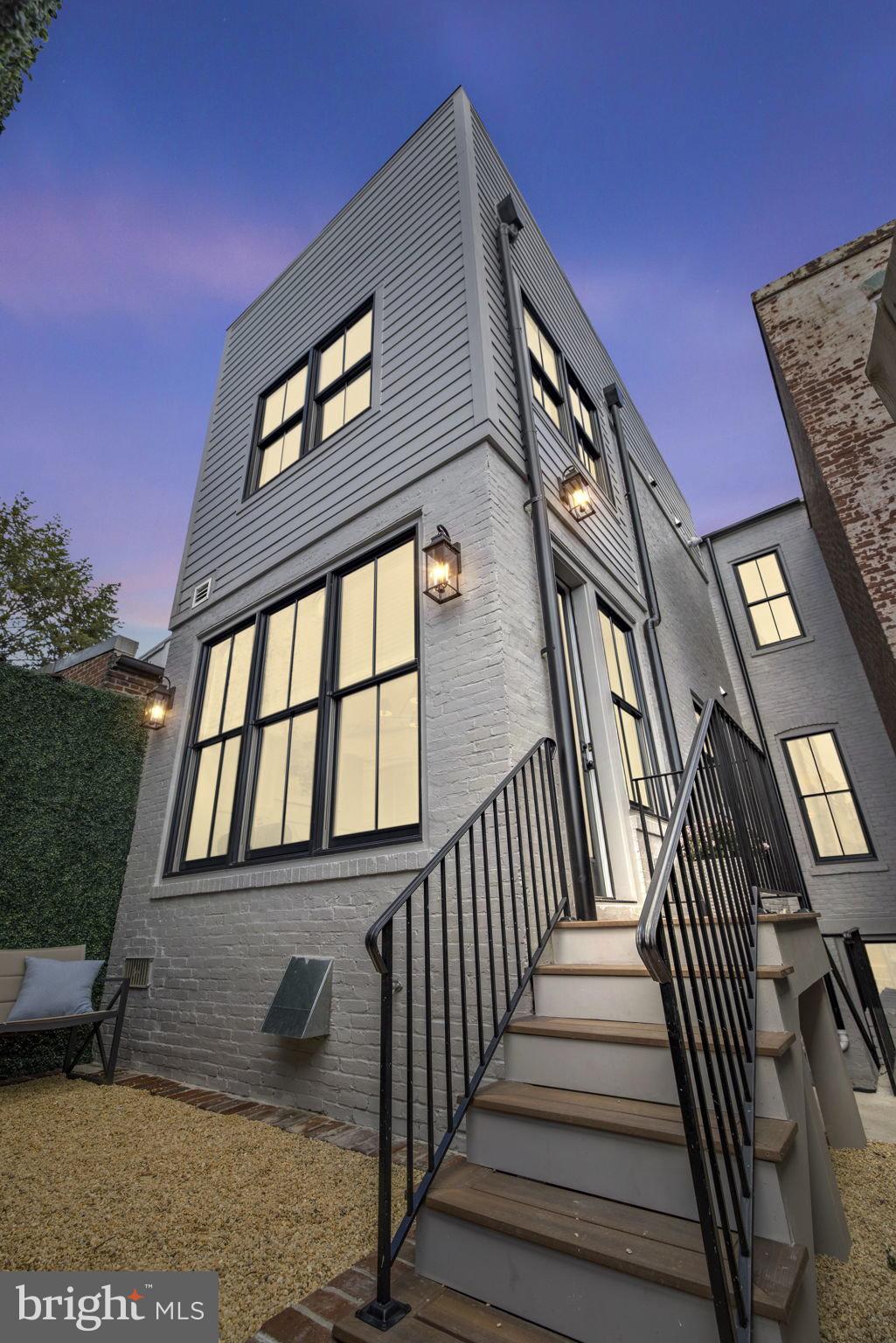 DUPONT CIRCLE - Residential