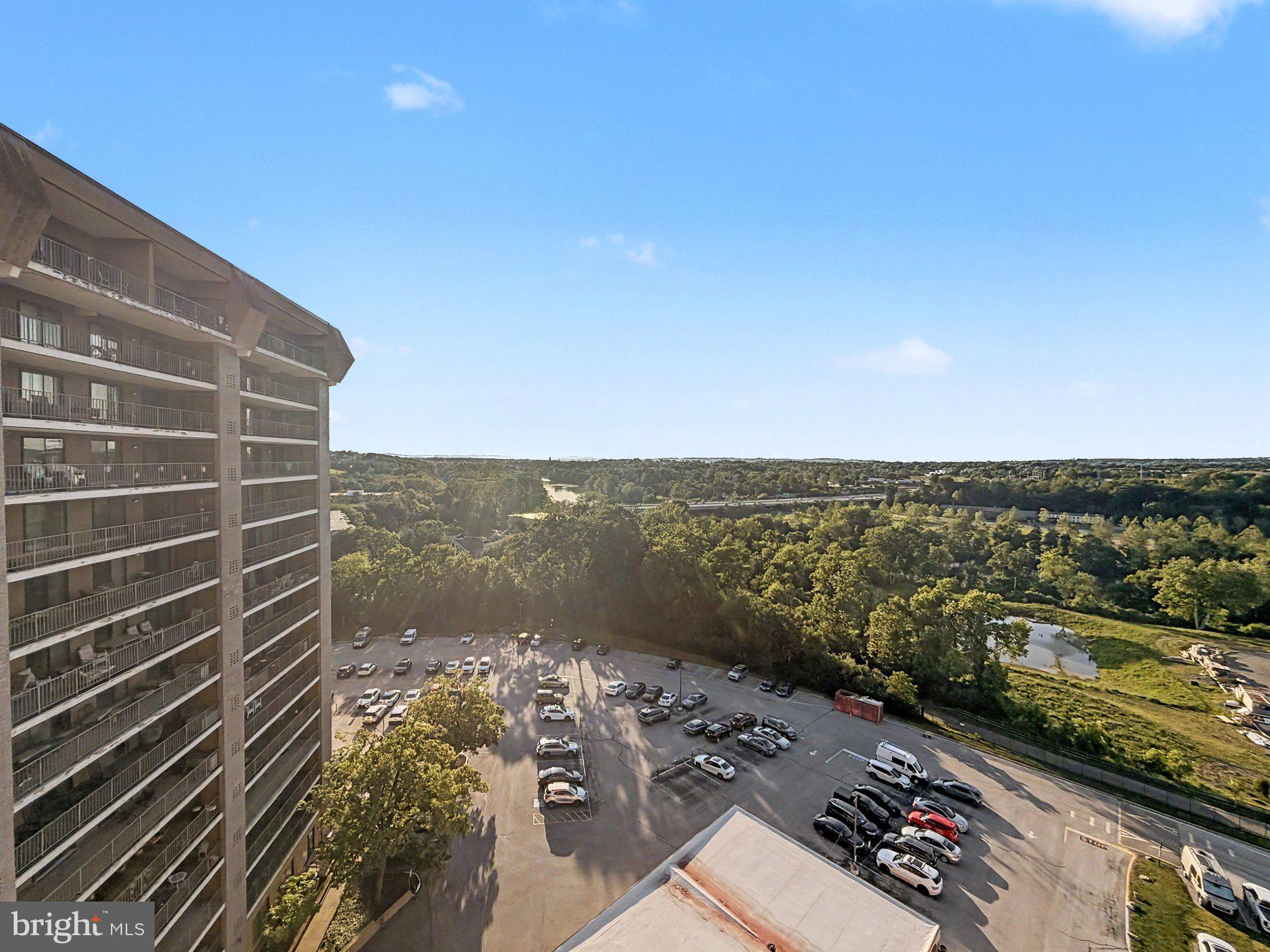 VALLEY FORGE TOWER - Residential