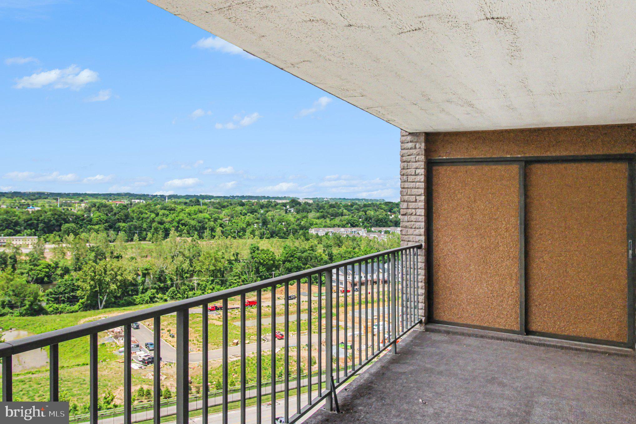 VALLEY FORGE TOWER - Residential