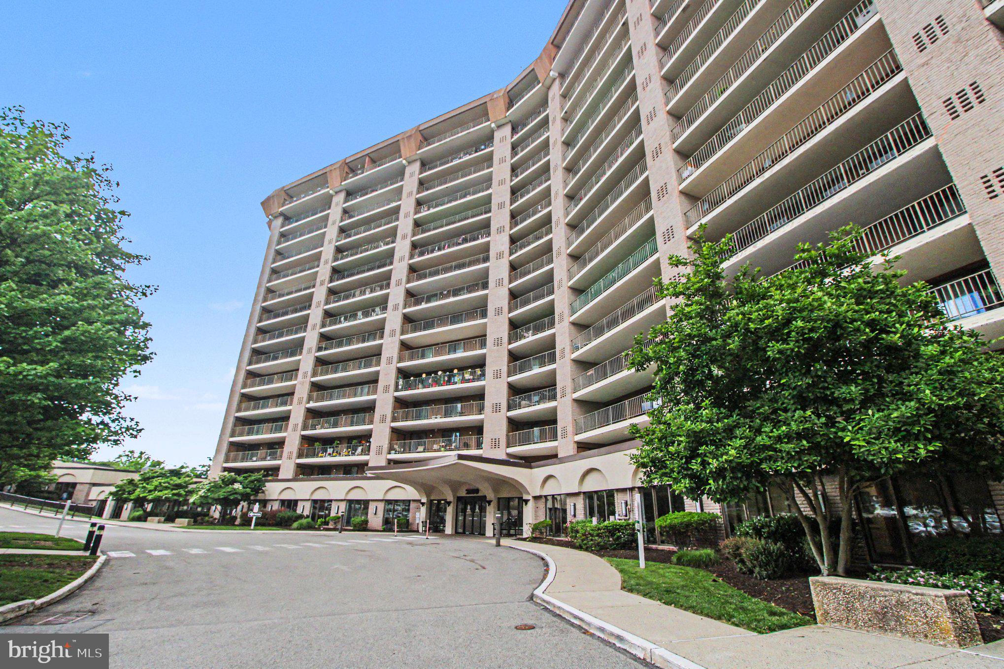 VALLEY FORGE TOWER - Residential