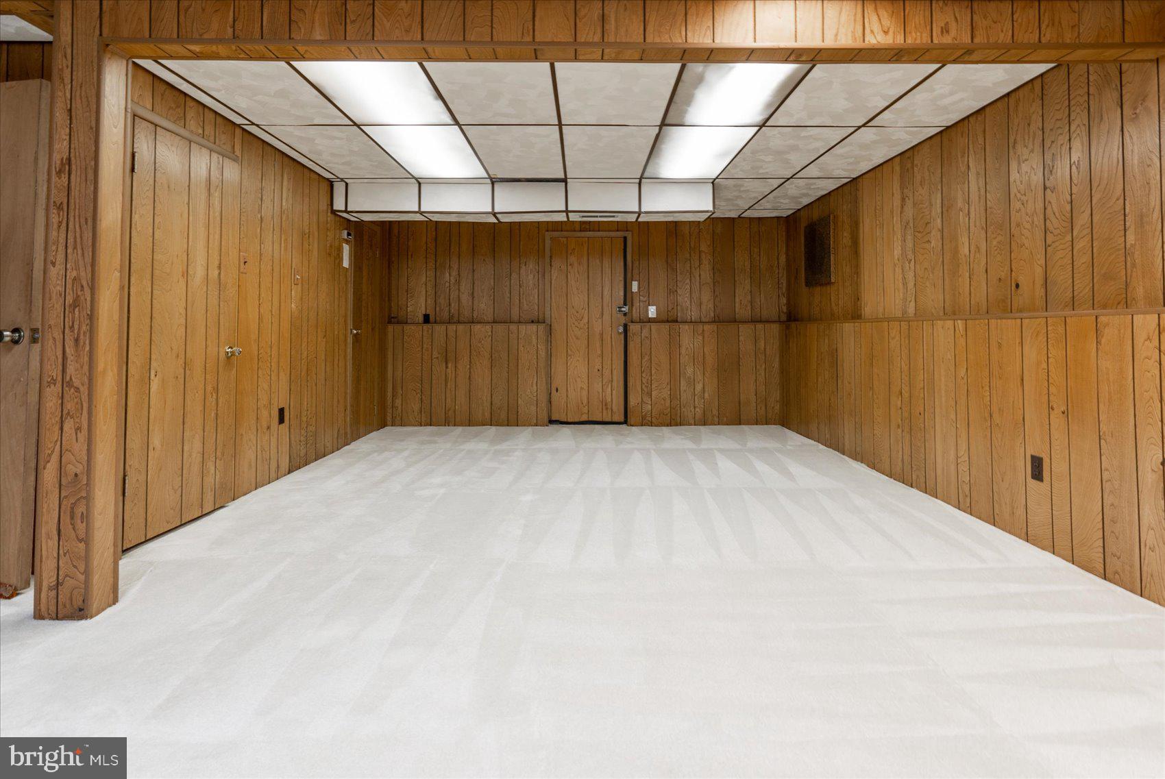 NOTTINGHAM WOODS - Residential