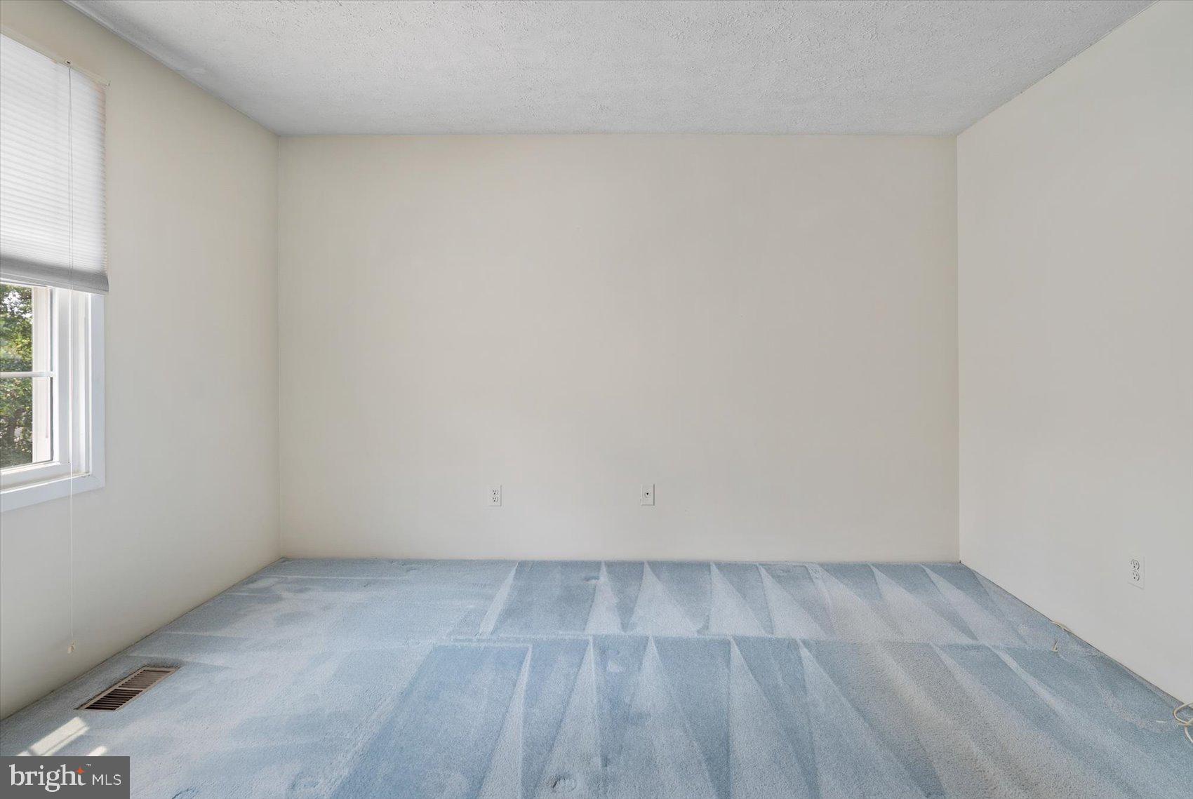 NOTTINGHAM WOODS - Residential