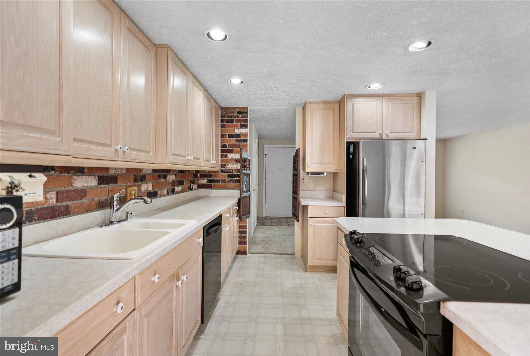 NOTTINGHAM WOODS - Residential