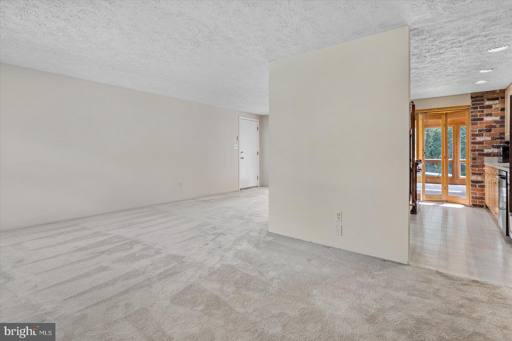 NOTTINGHAM WOODS - Residential