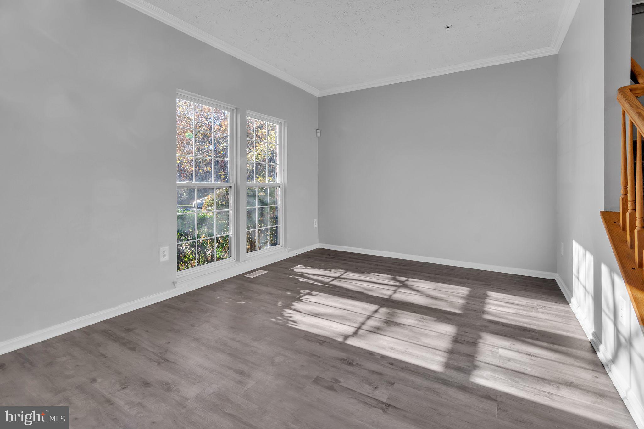 RUSSETT - Residential