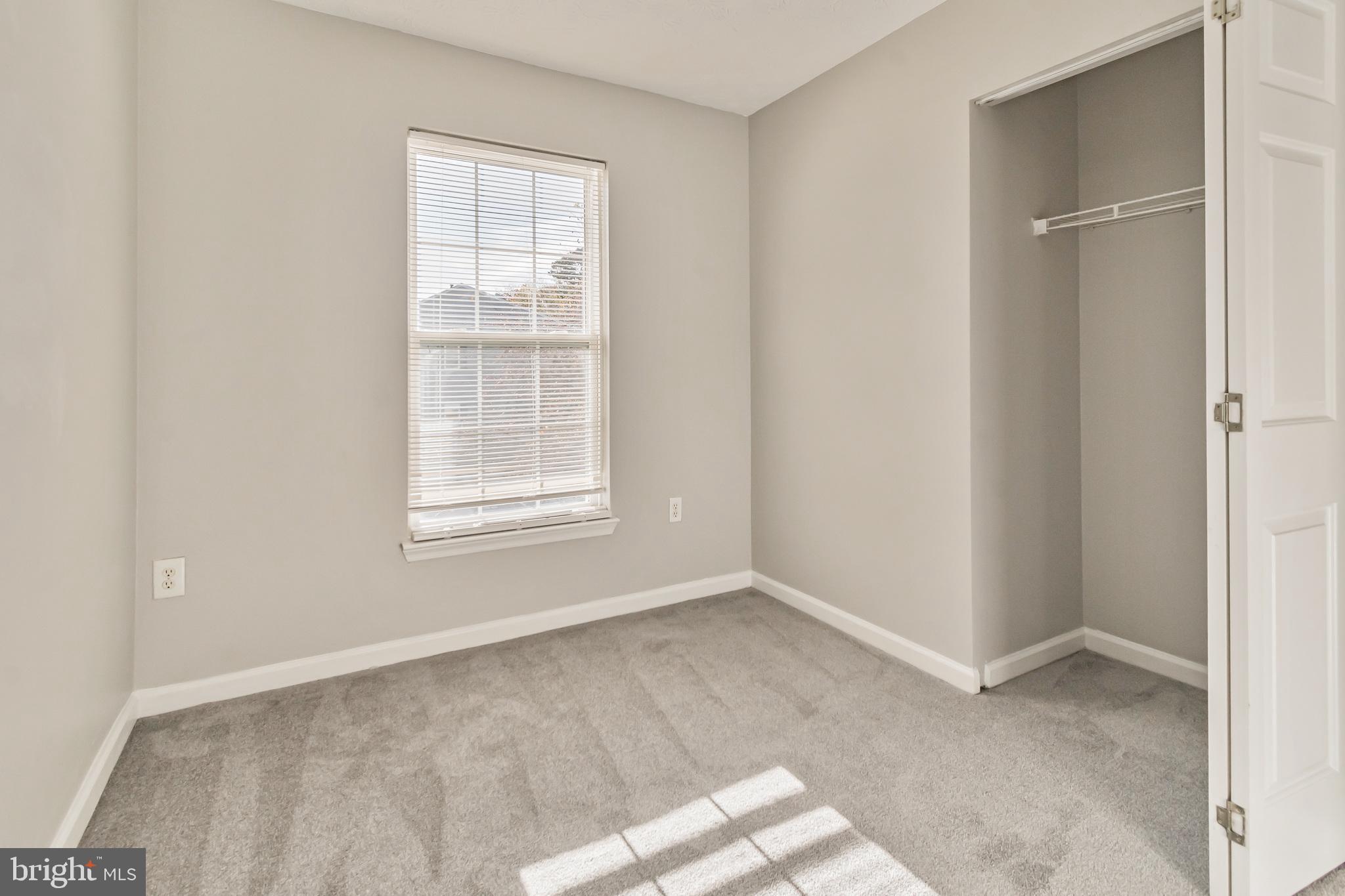 RUSSETT - Residential