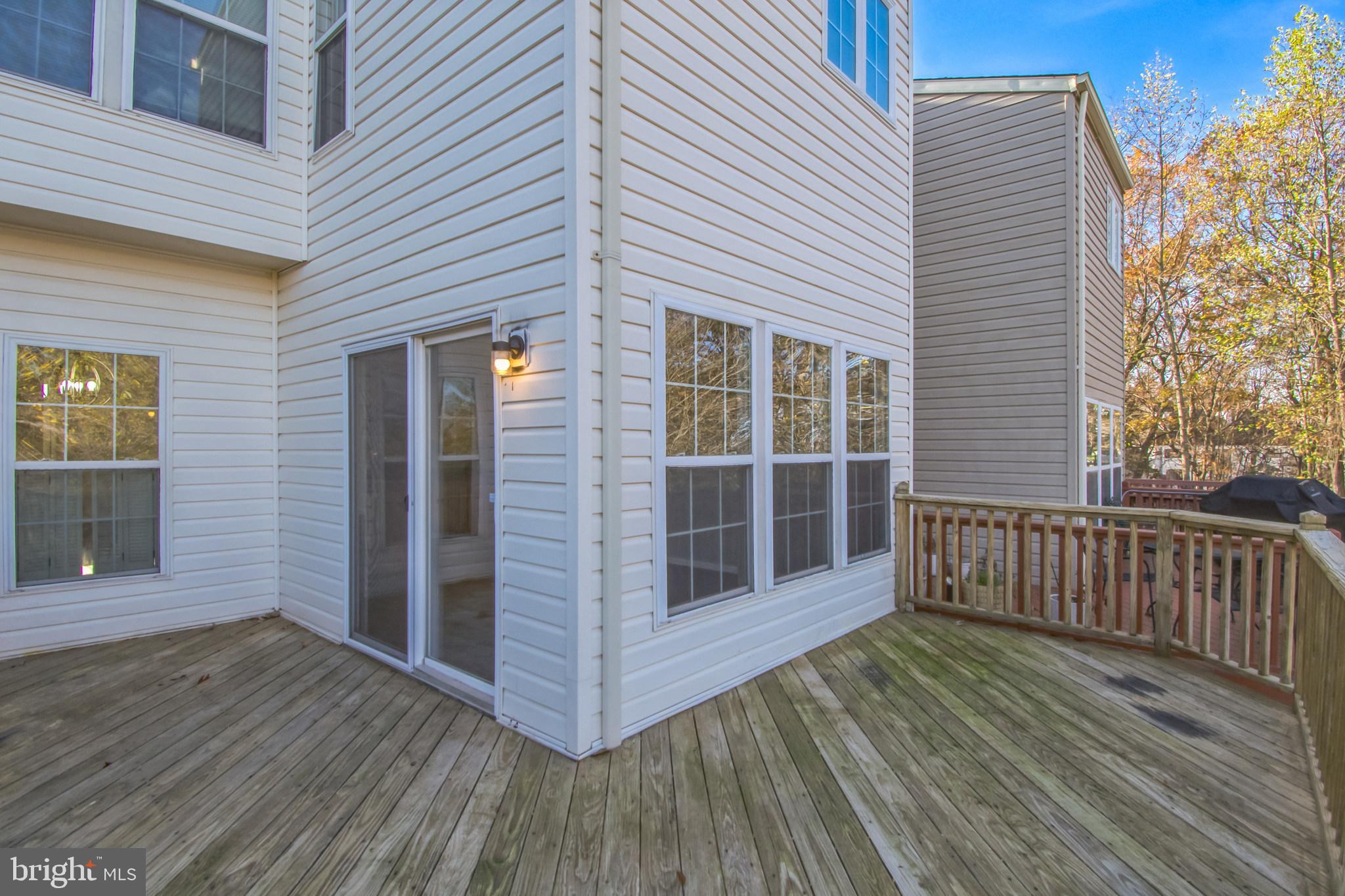 RUSSETT - Residential