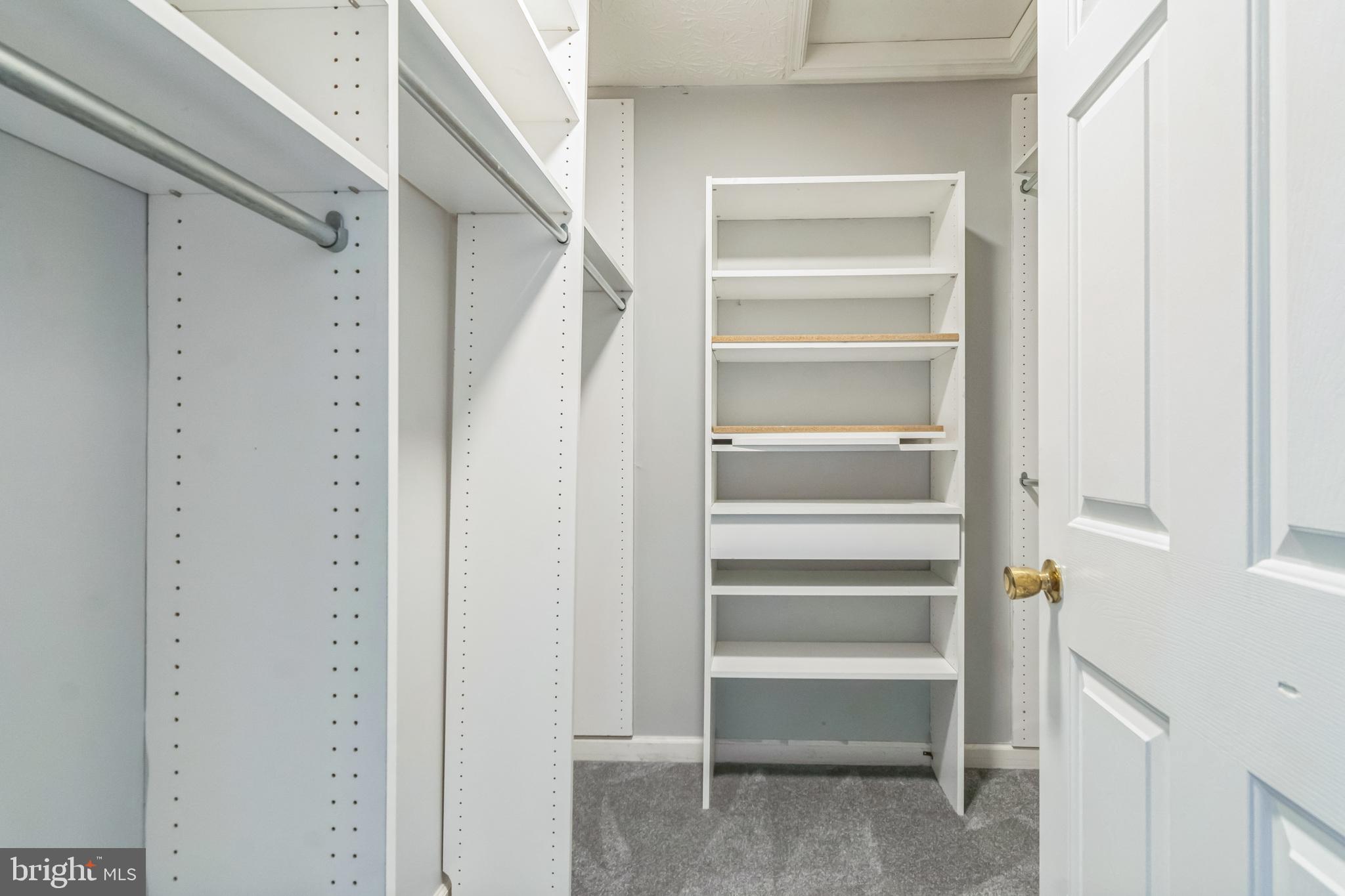 RUSSETT - Residential