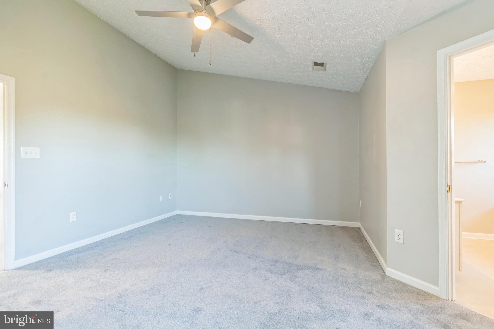 RUSSETT - Residential